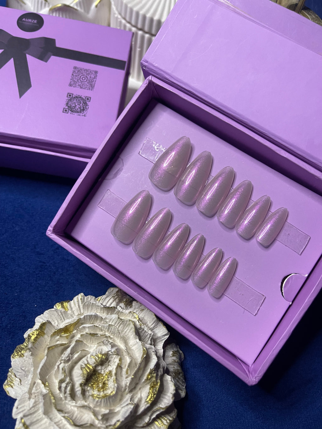 Champaigne Mirror- Almond Press Ons