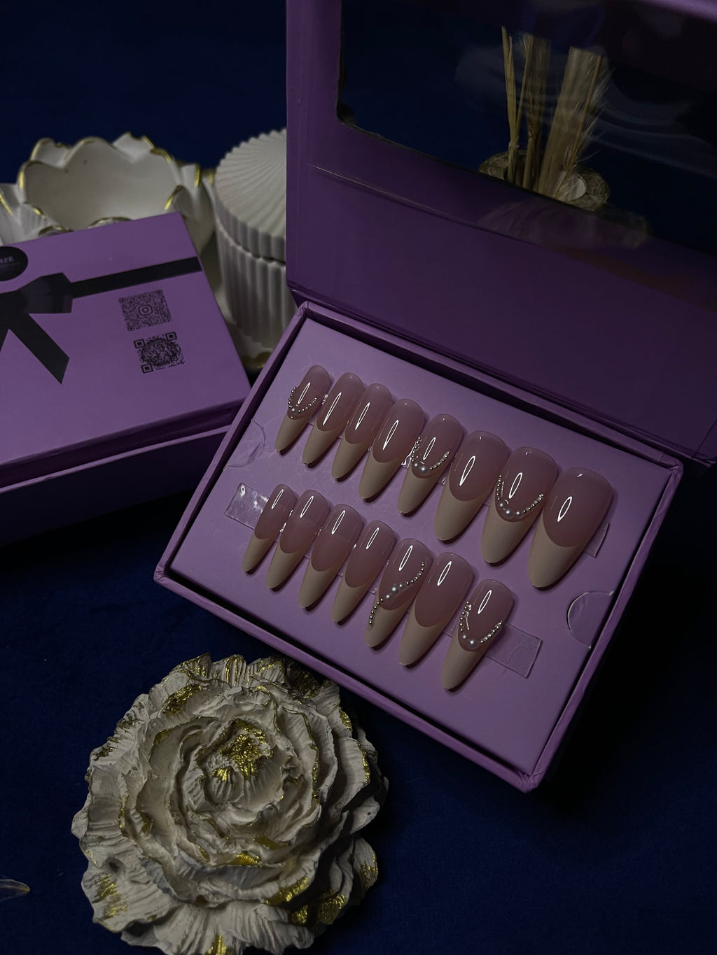 Deep U Luxury French - Almond Press Ons