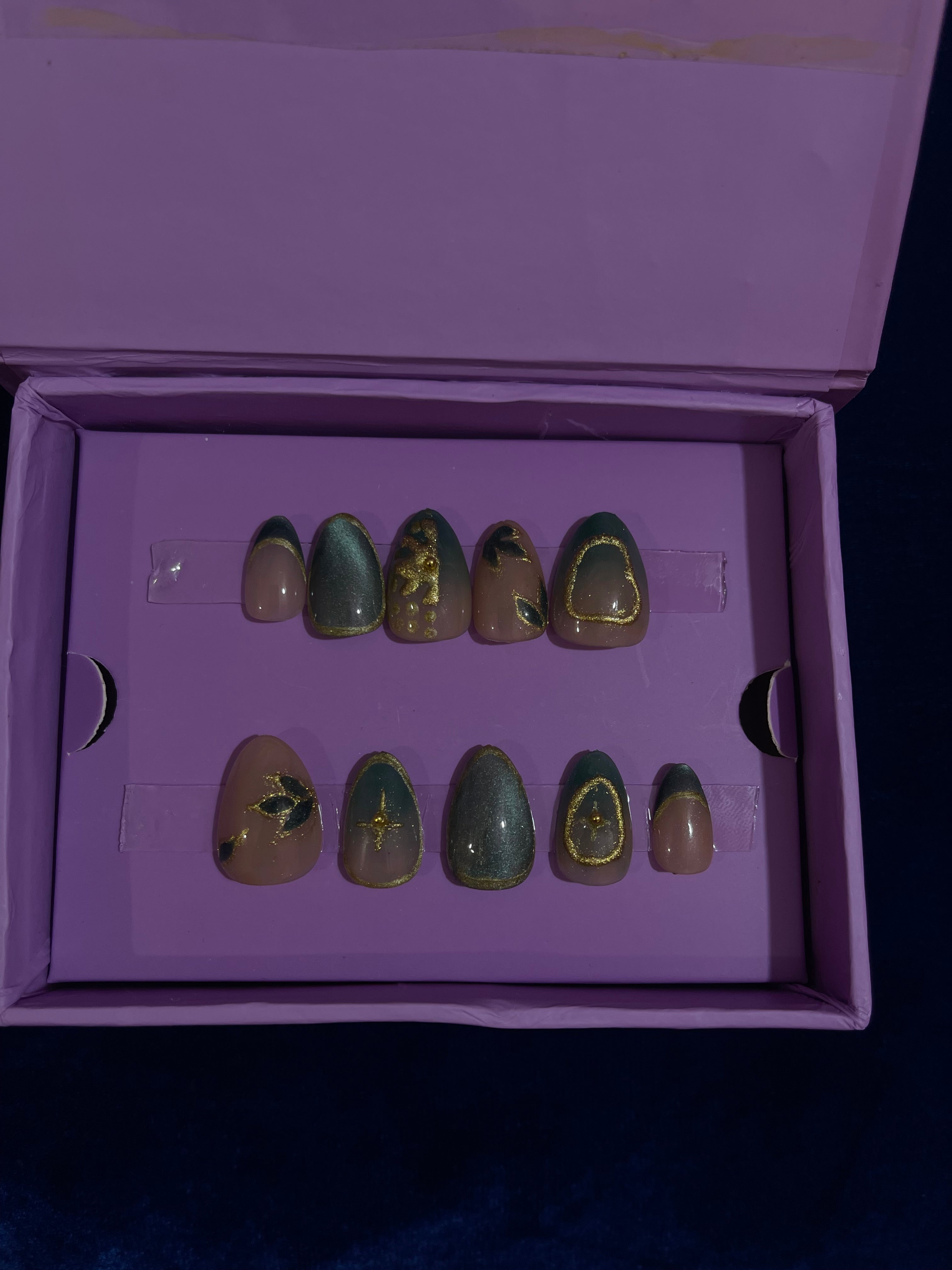 Luxury Bottle Green- Short Almond Press On Nails