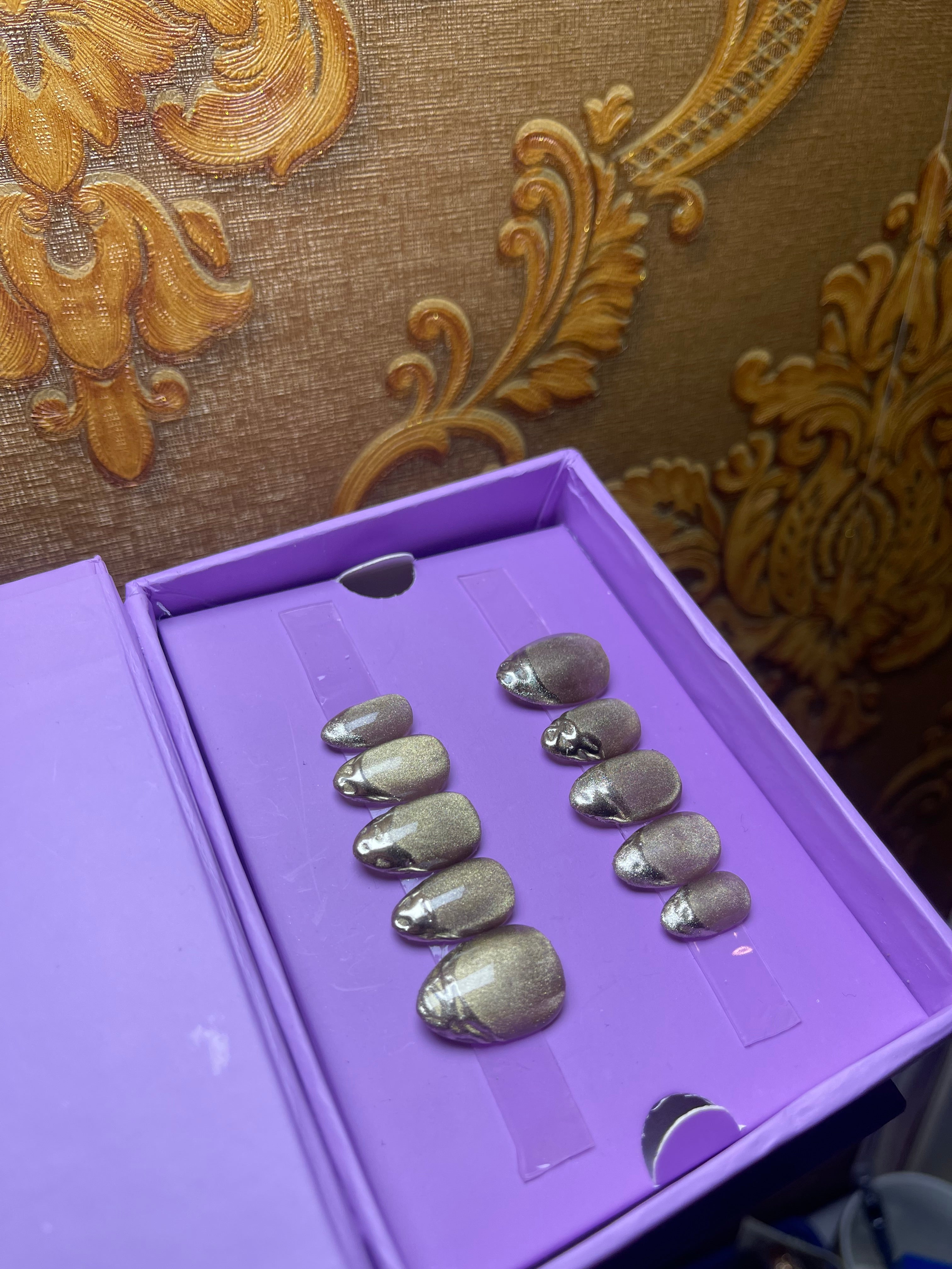 Gold Green Pistachio Cat Eye - Short Almond Press On Nails