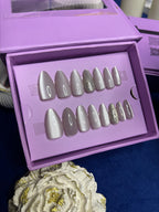 Silver Moon Glitter Cat Eye - Almond Press Ons