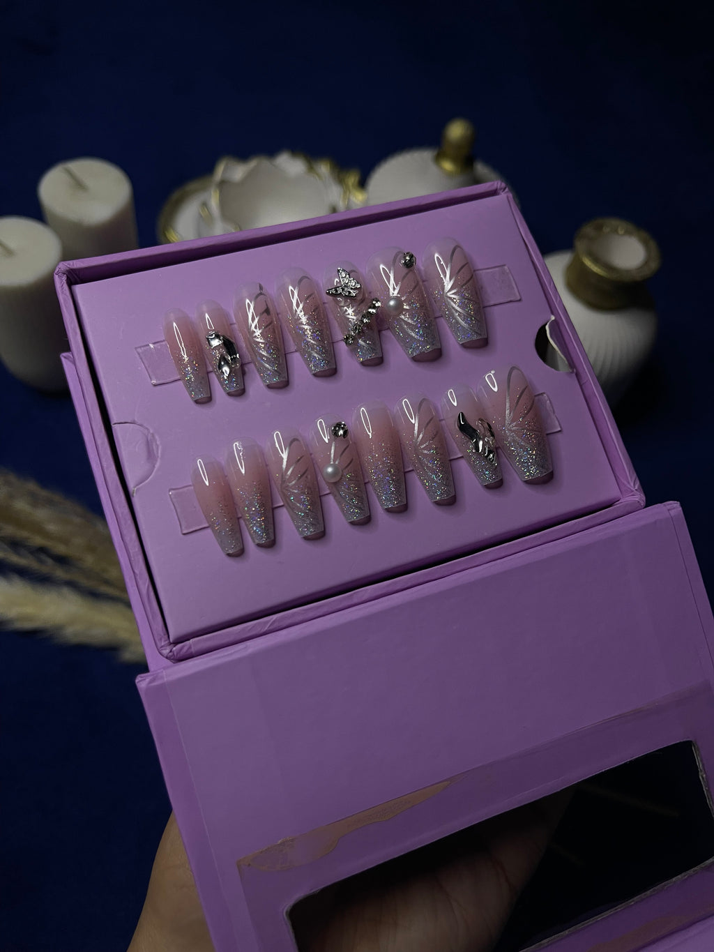 أغطية متعددة الفراشات - نعش