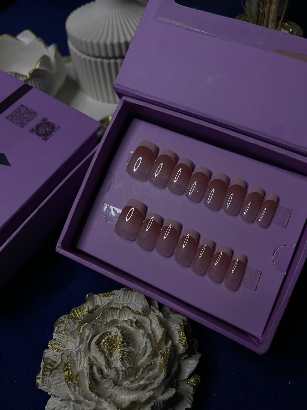 Natural Classic White French- Short Square Press Ons