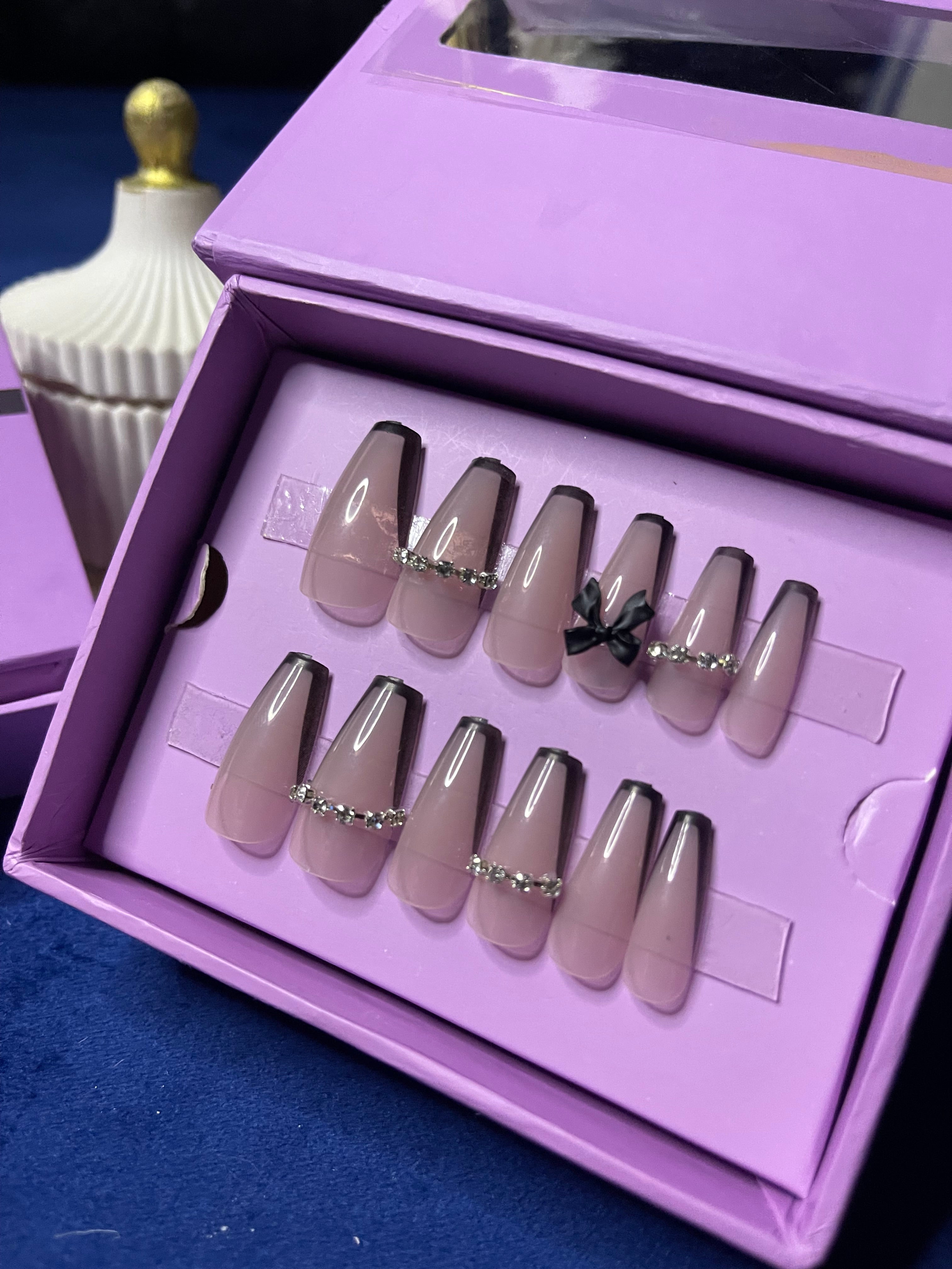 Black Edge French and bow- Coffin Press Ons