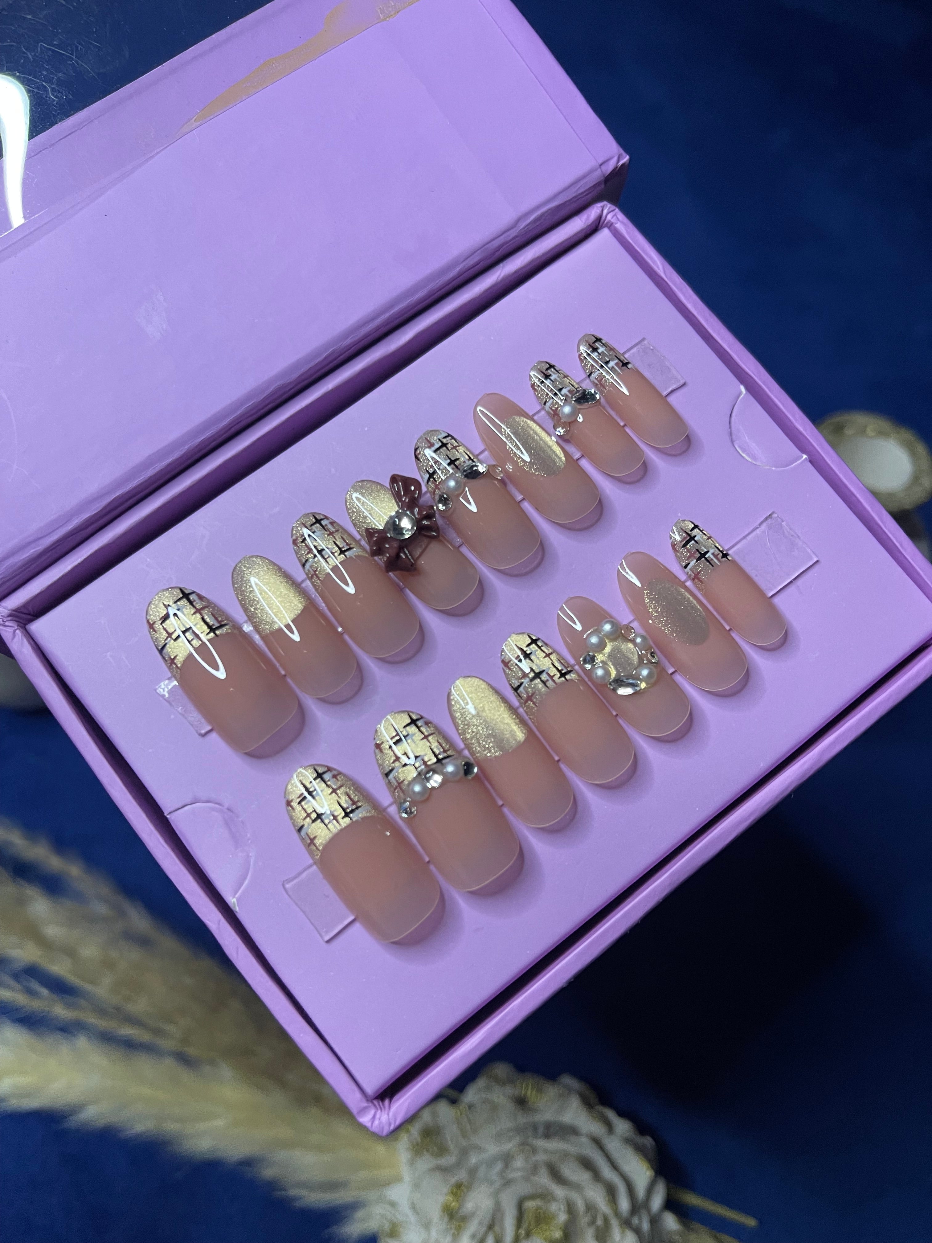 Gold French Cat Eye- Oval Press Ons