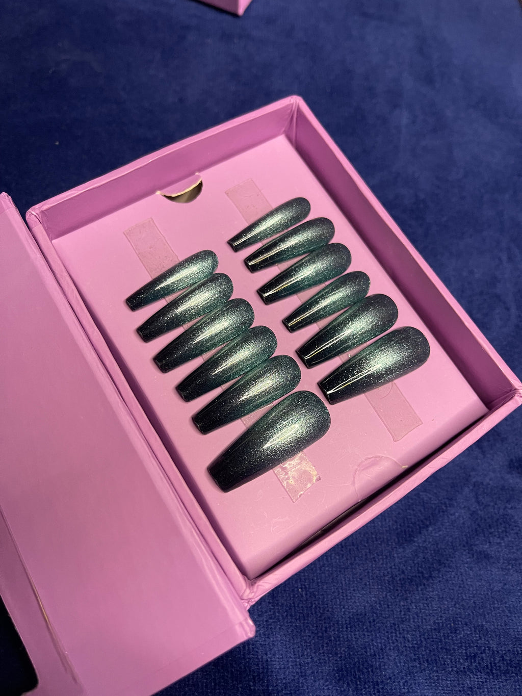 Shine like Pistachio Ombre - Coffin Extra Long Press Ons