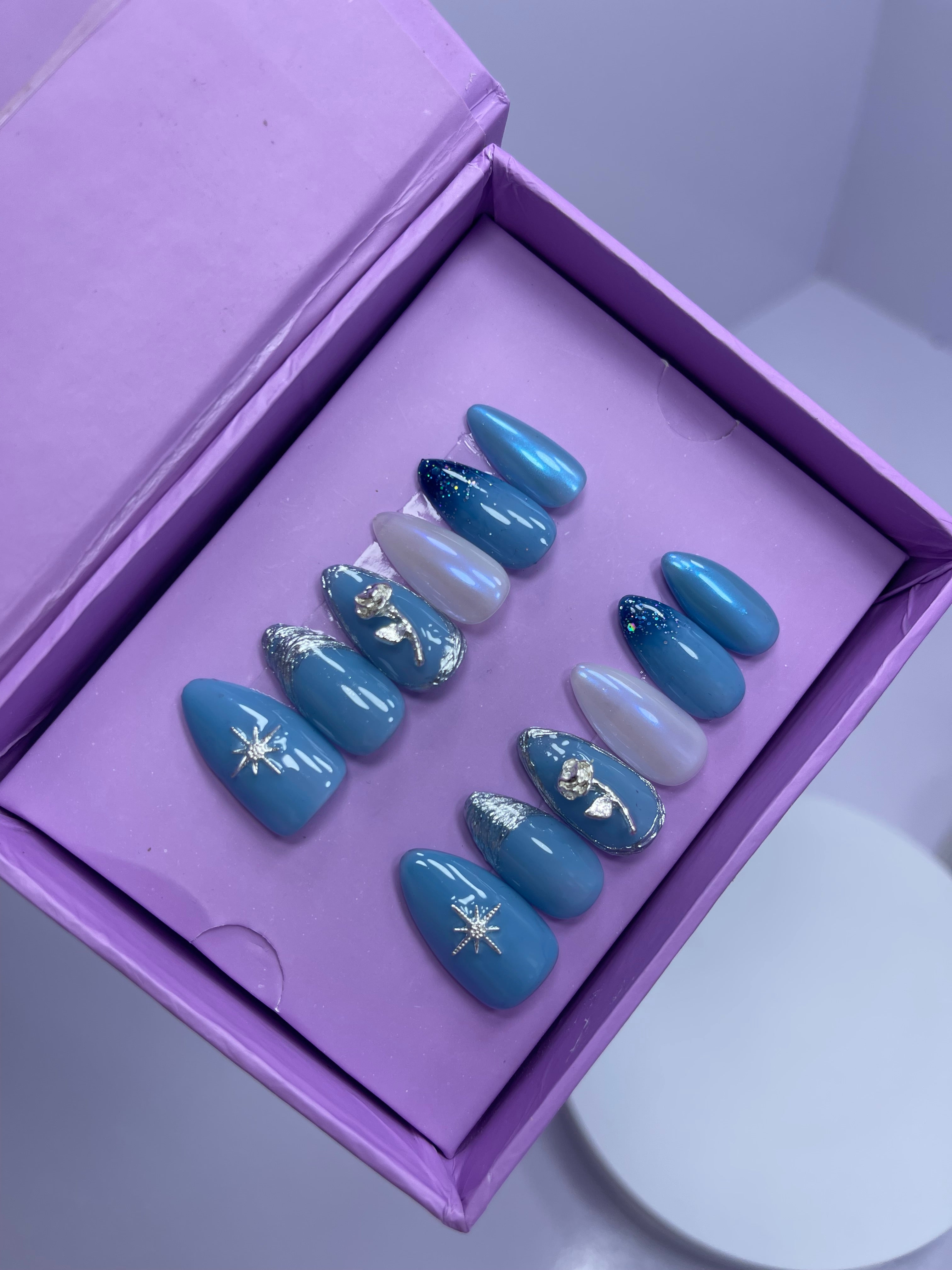 Shades of Blue - Almond Press On Nails