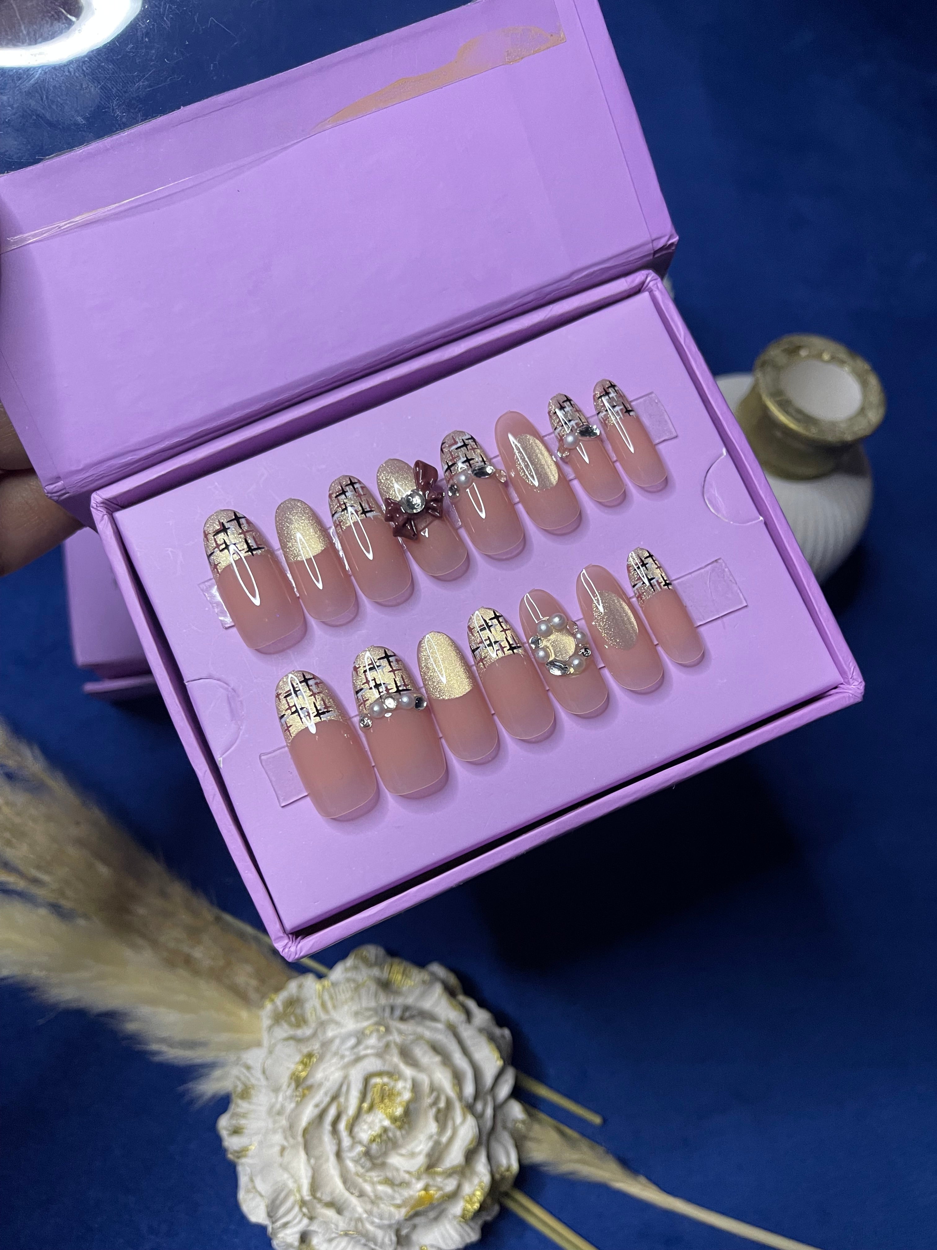 Gold French Cat Eye- Oval Press Ons