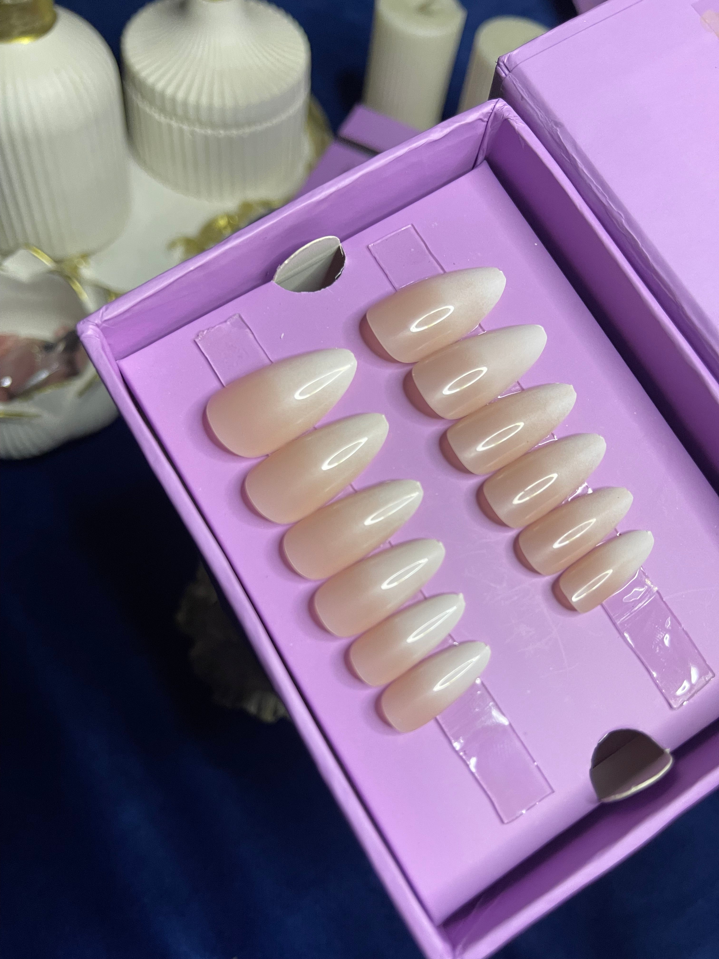 Nude Ombre - Long Almond press Ons