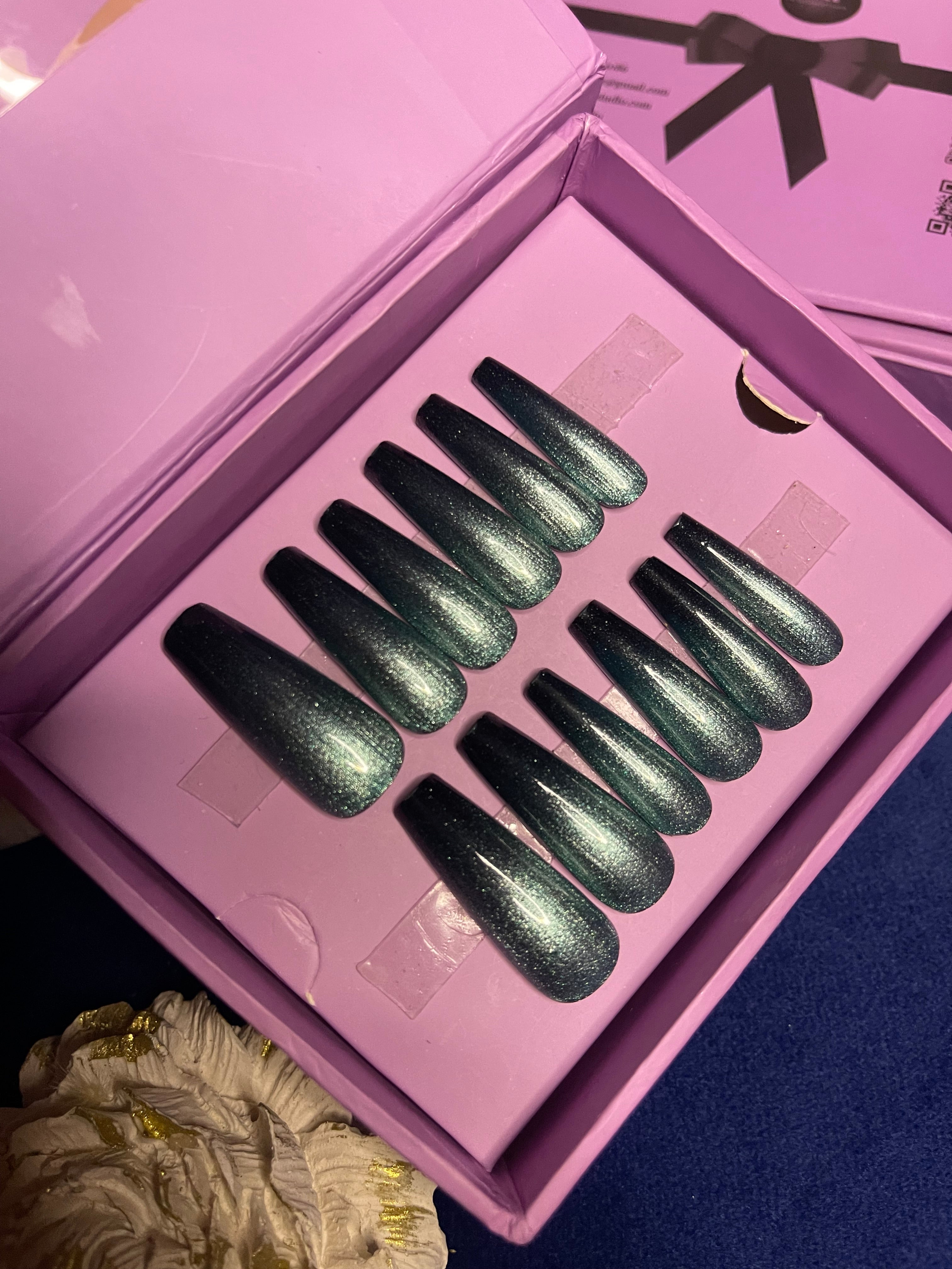 Shine like Pistachio Ombre - Coffin Extra Long Press Ons