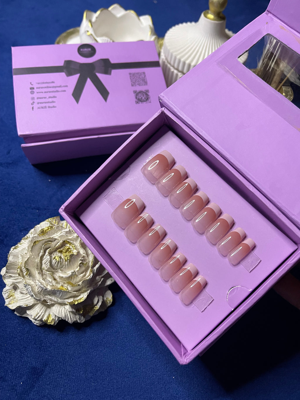 Natural Classic White French- Short Square Press Ons