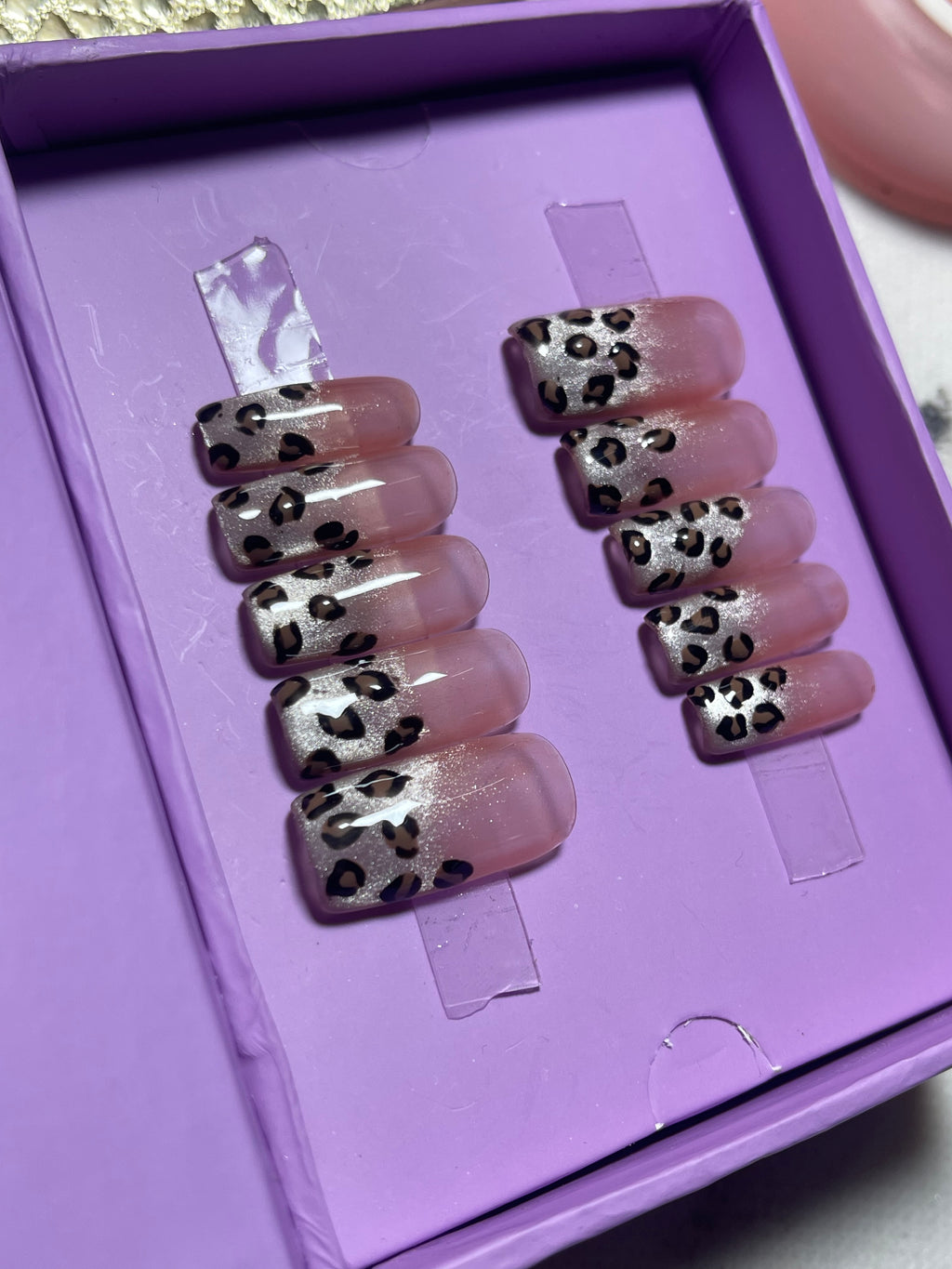 Realistic Leopard cat eye ombre - Medium Square Press Ons