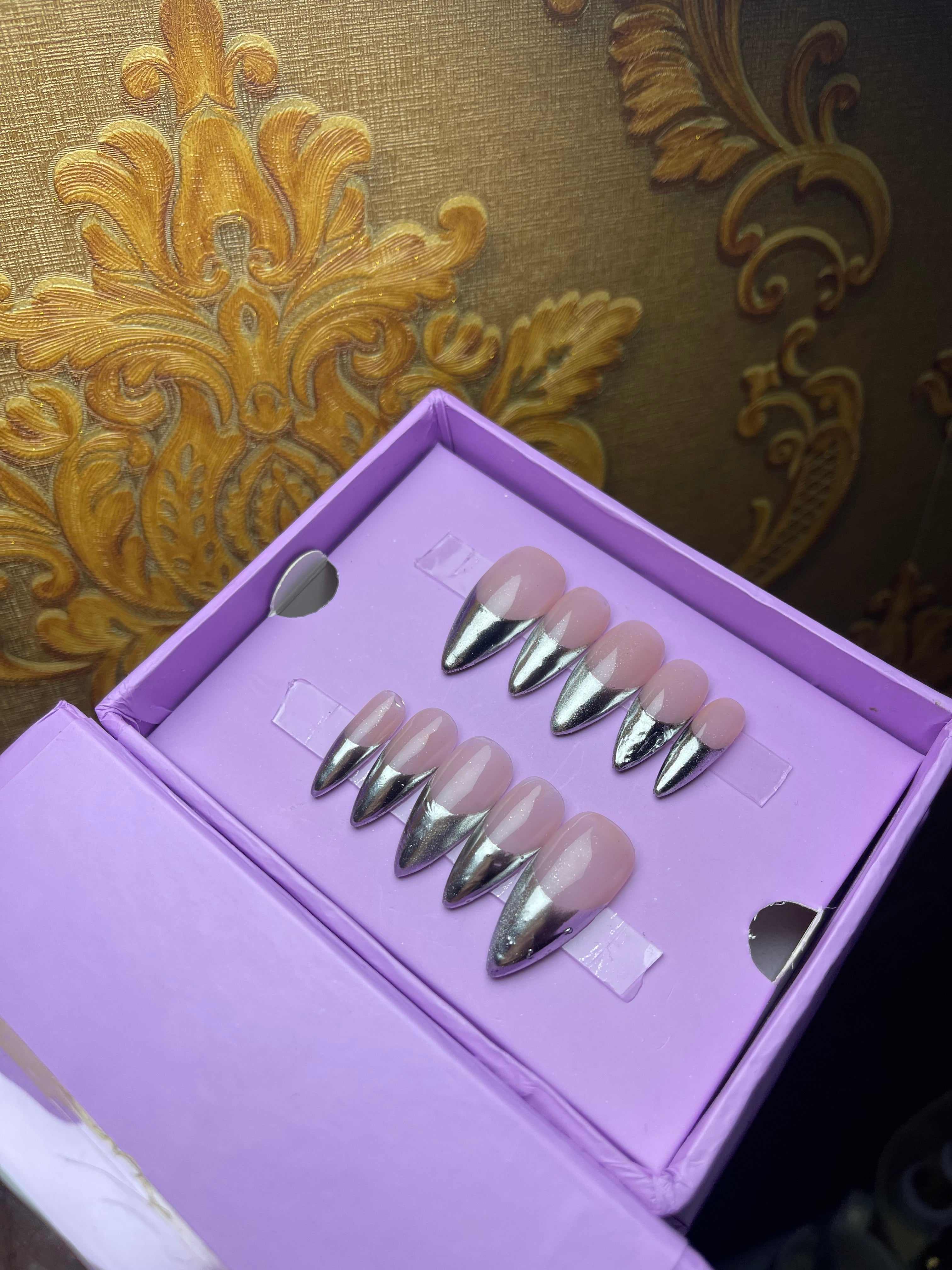 Realistic Silver Metallic French - Stiletto Small Press Ons