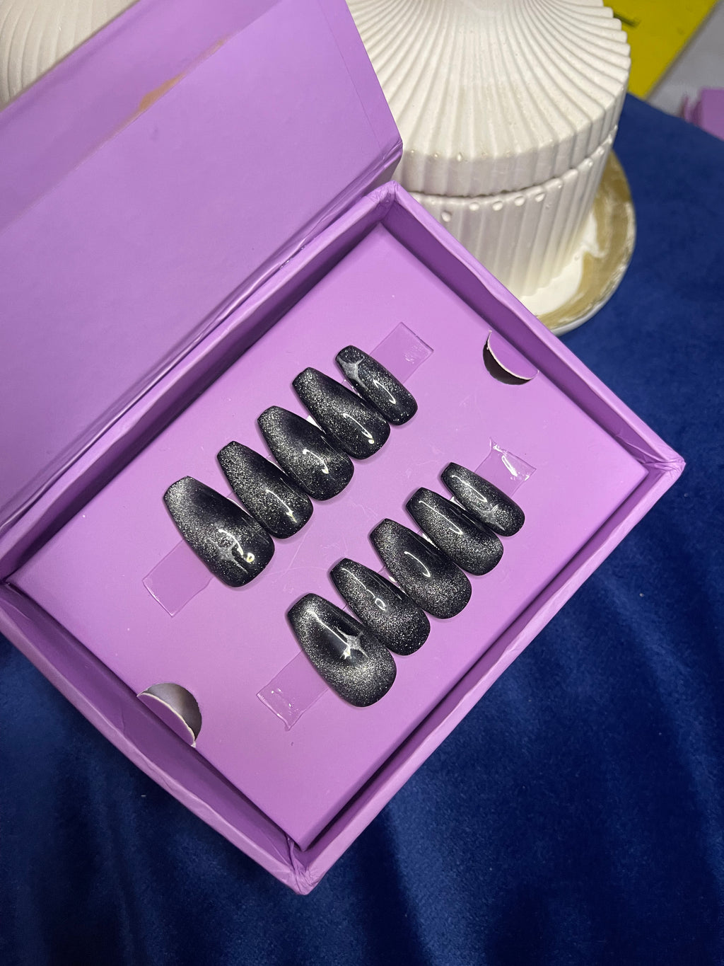 Black Moon Cat Eye - Coffin Press On Nails