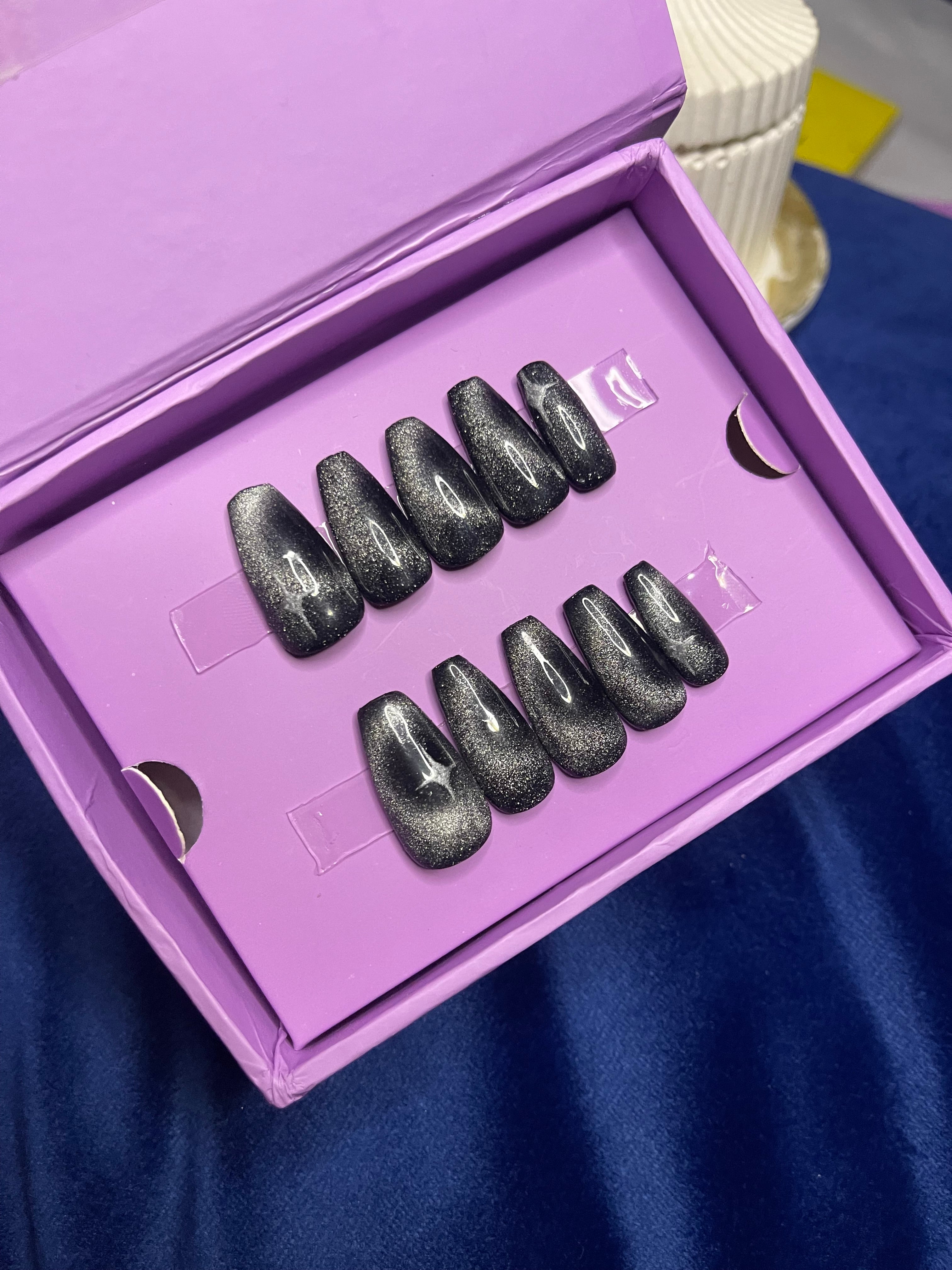 Black Moon Cat Eye - Coffin Press On Nails