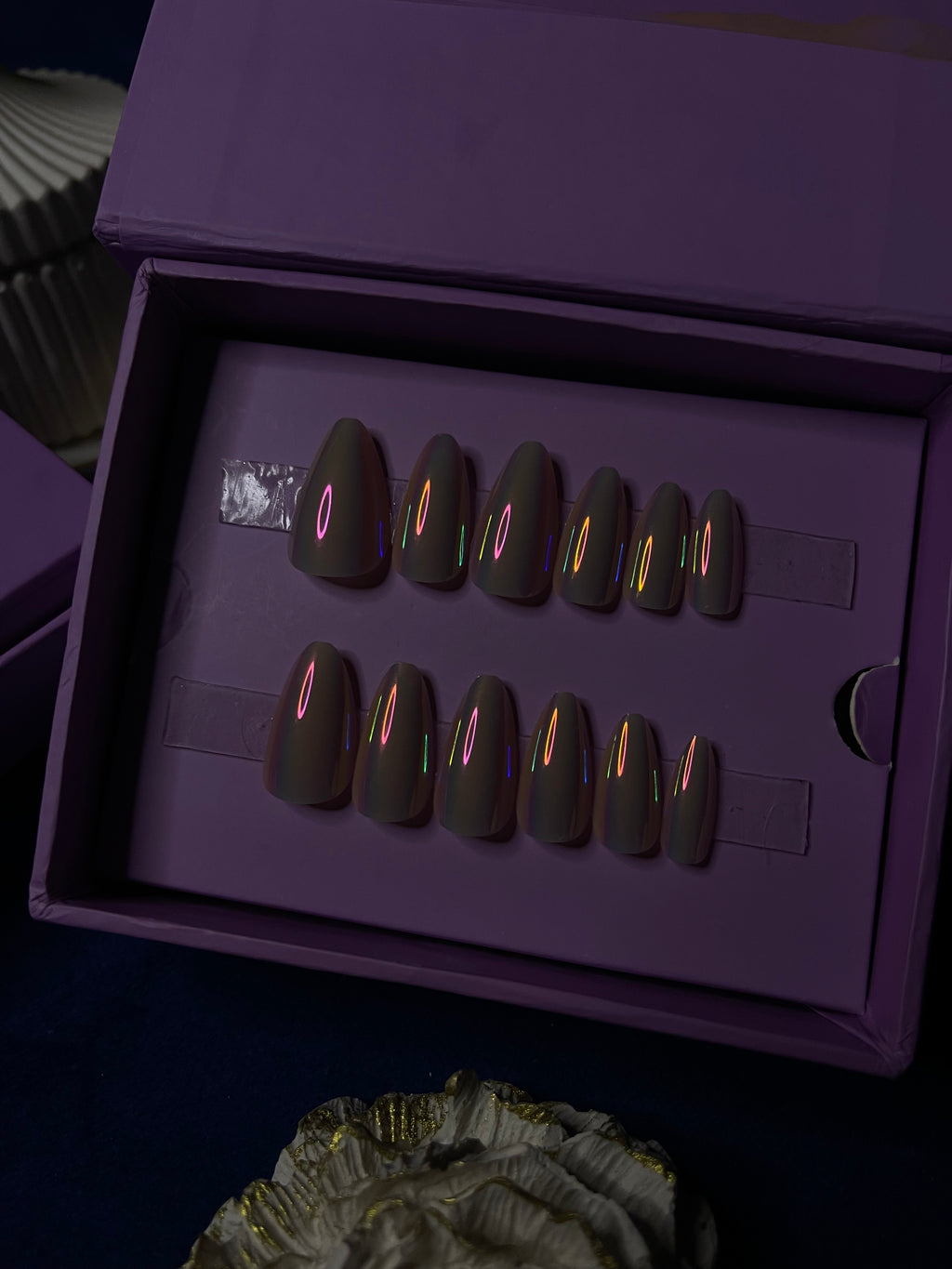 Classic Mirror Inspo - Almond Press Ons