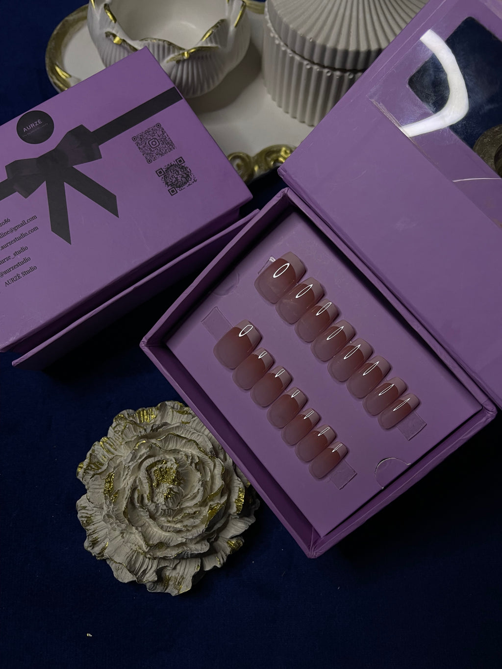 Natural Classic White French- Short Square Press Ons