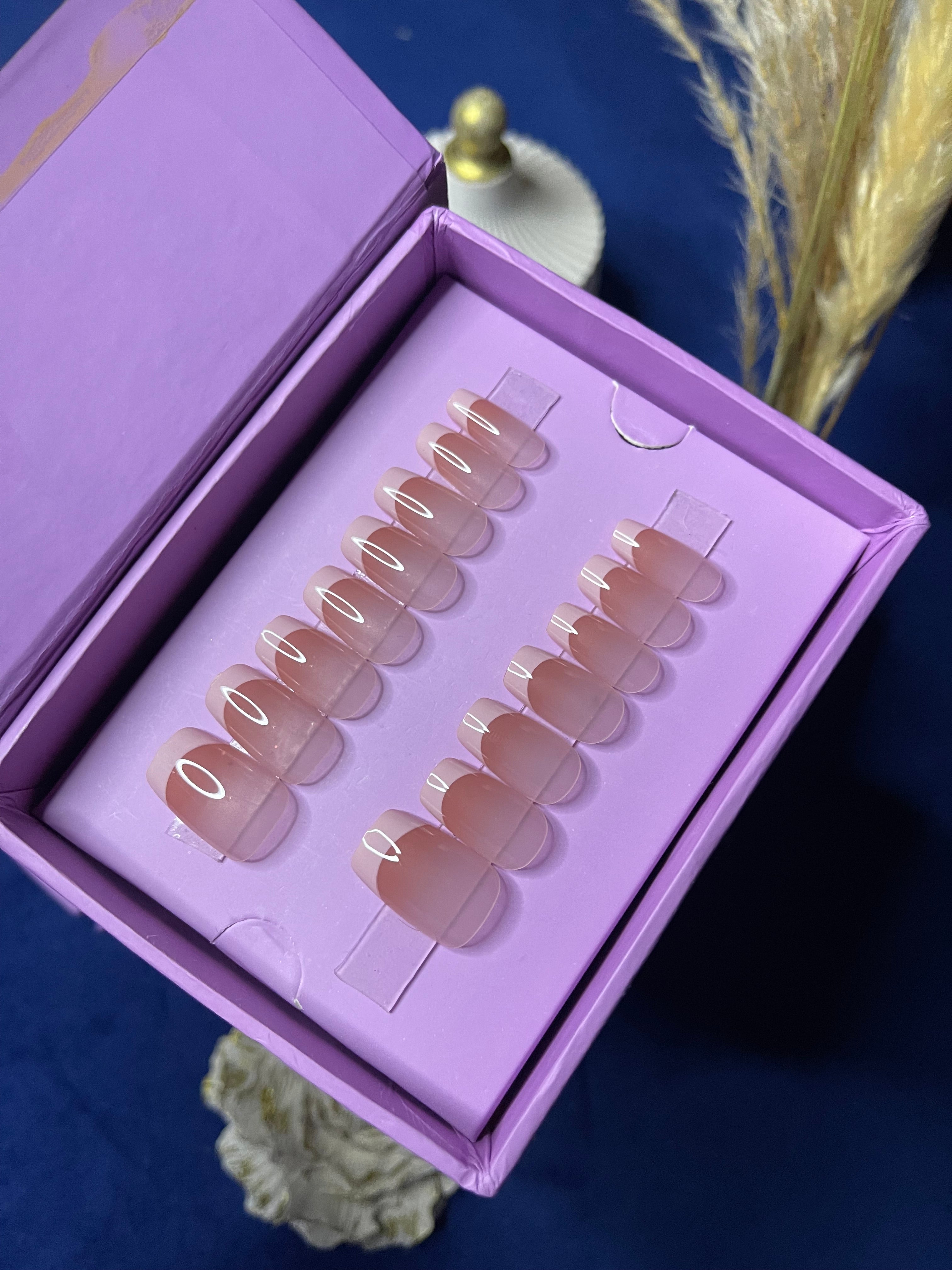 Natural Classic White French- Short Square Press Ons