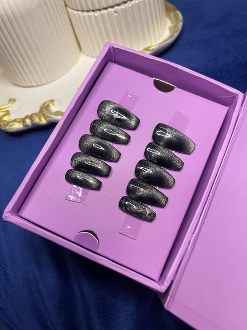 Black Moon Cat Eye - Coffin Press On Nails