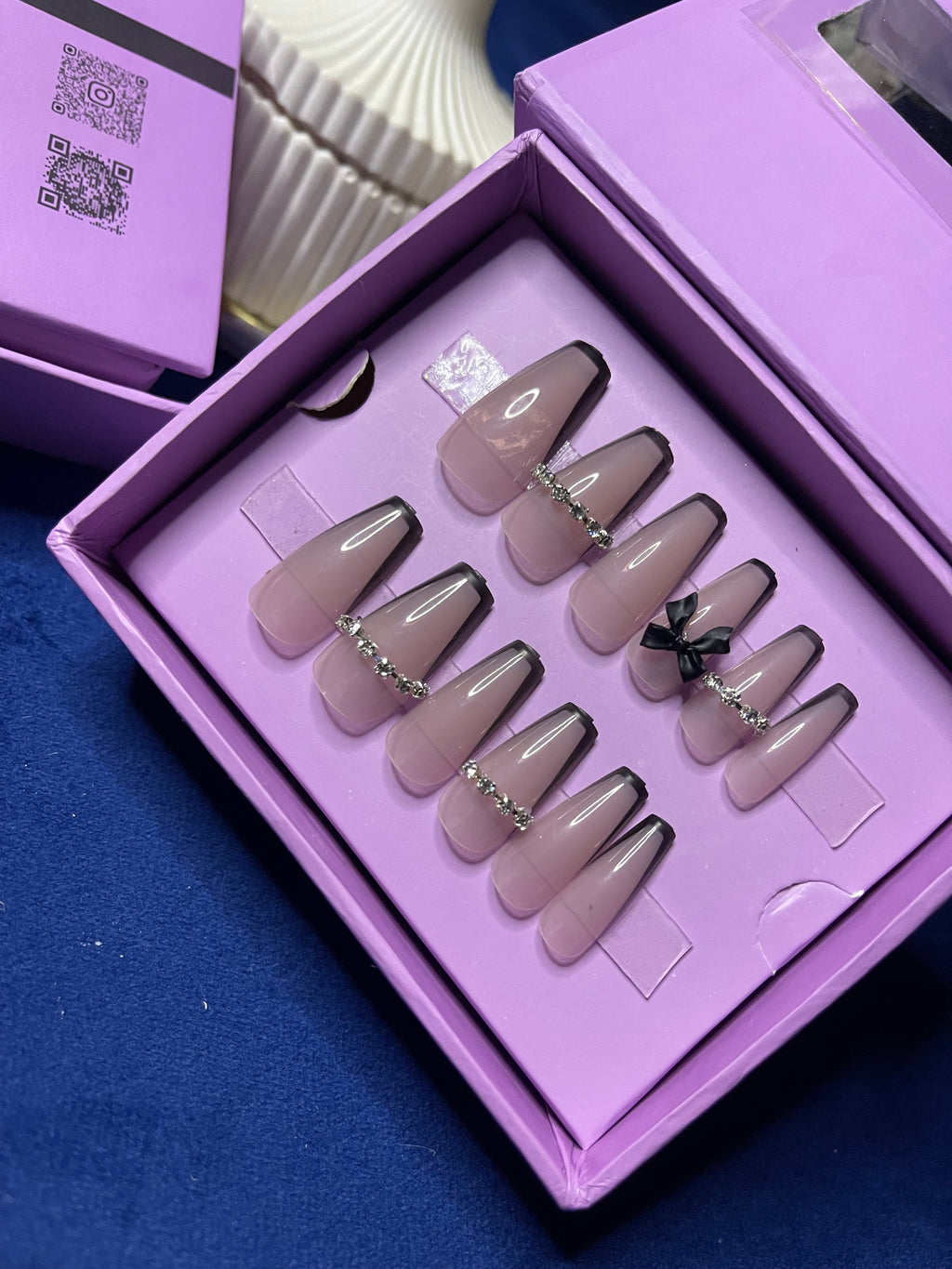 Black Edge French and bow- Coffin Press Ons