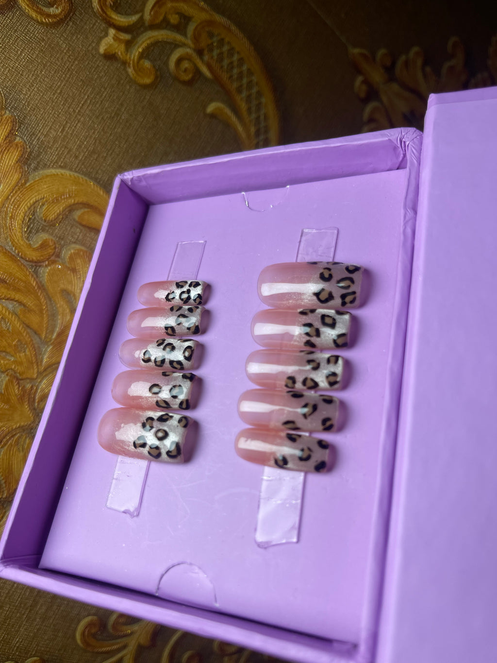 Realistic Leopard cat eye ombre - Medium Square Press Ons