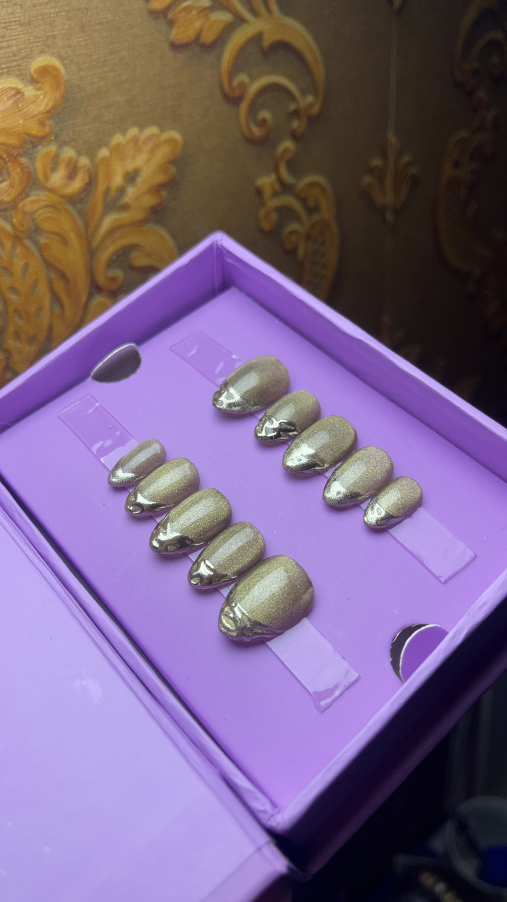 Gold Green Pistachio Cat Eye - Short Almond Press On Nails