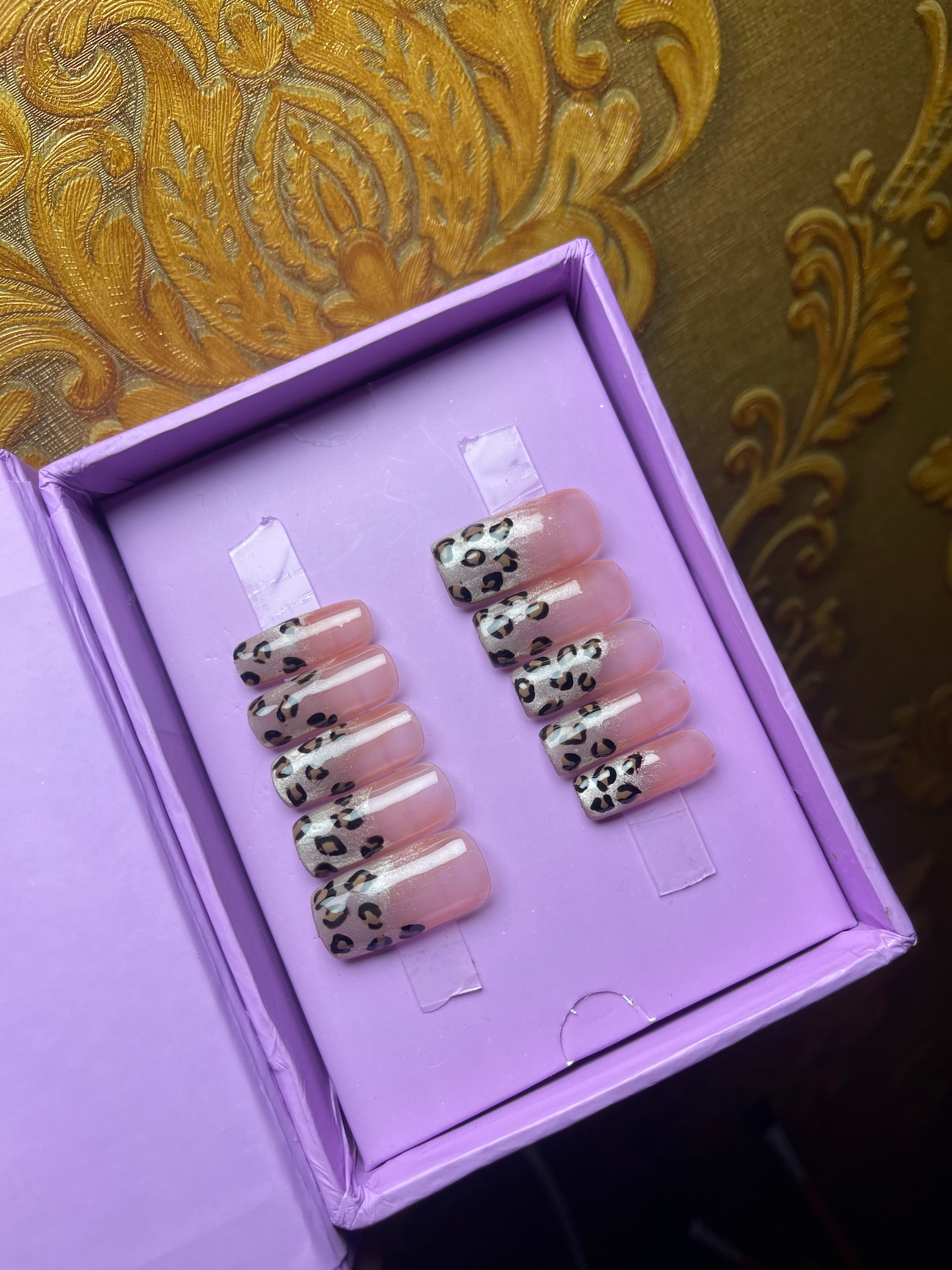 Realistic Leopard cat eye ombre - Medium Square Press Ons