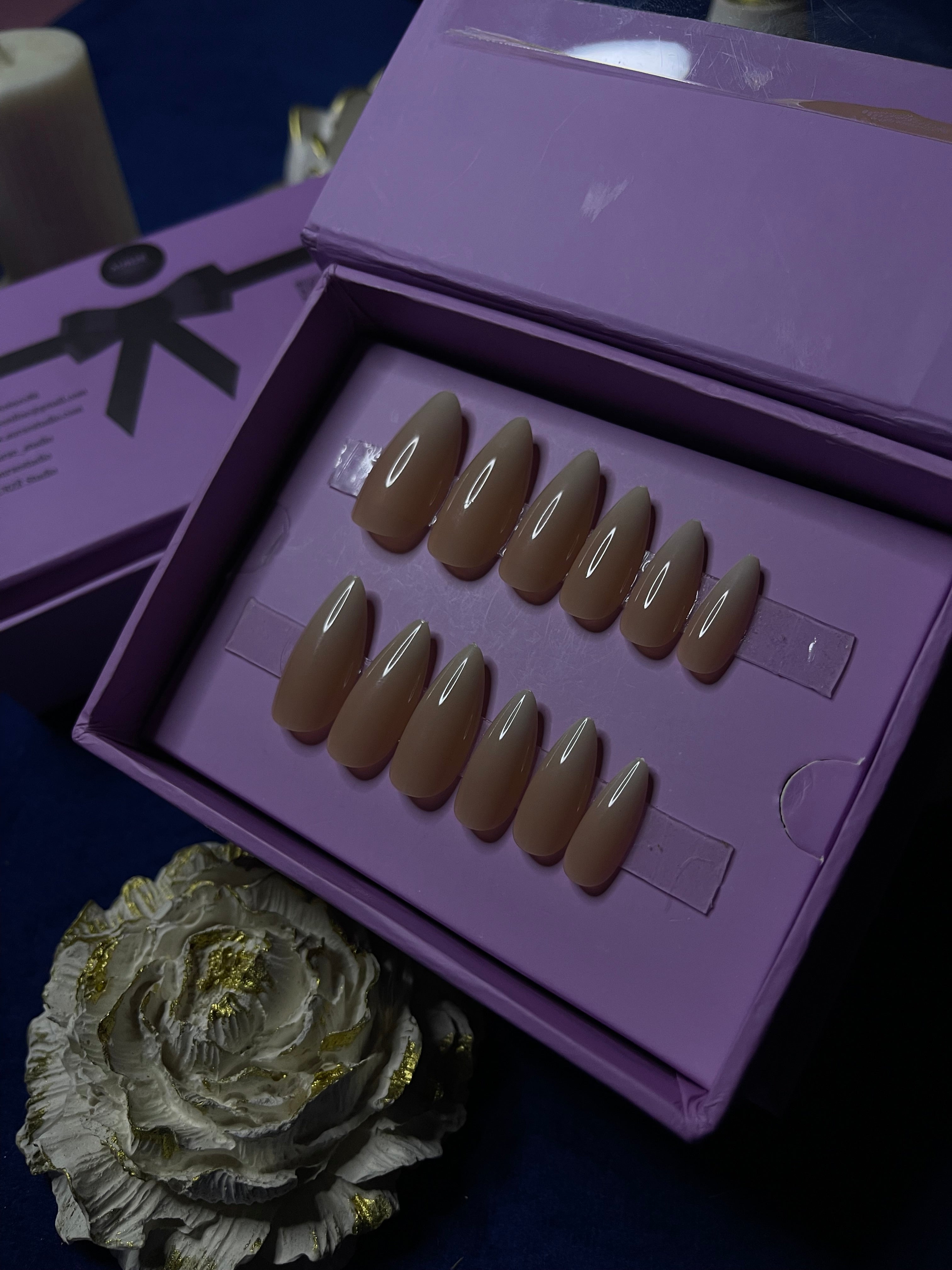 Natural White Ombre - Almond Press Ons