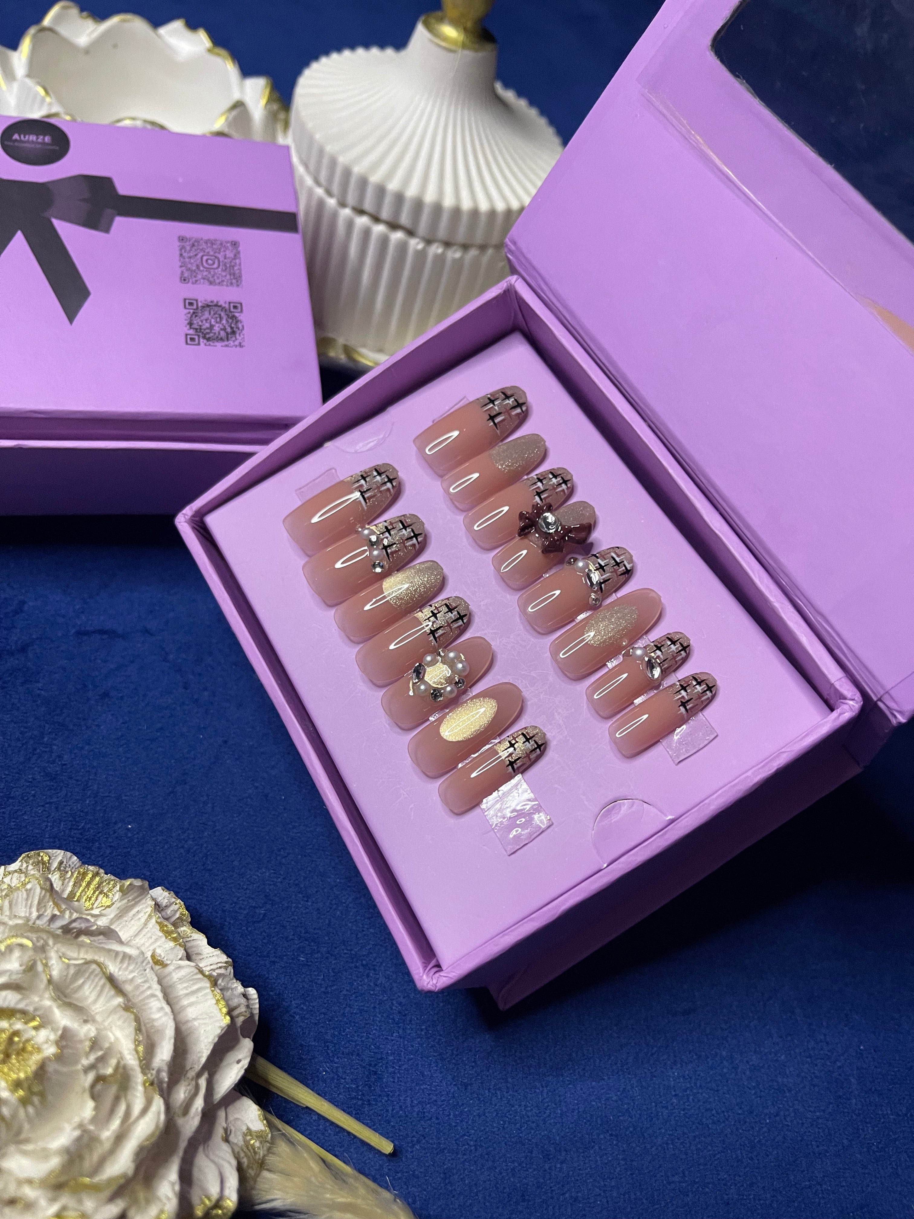 Gold French Cat Eye- Oval Press Ons