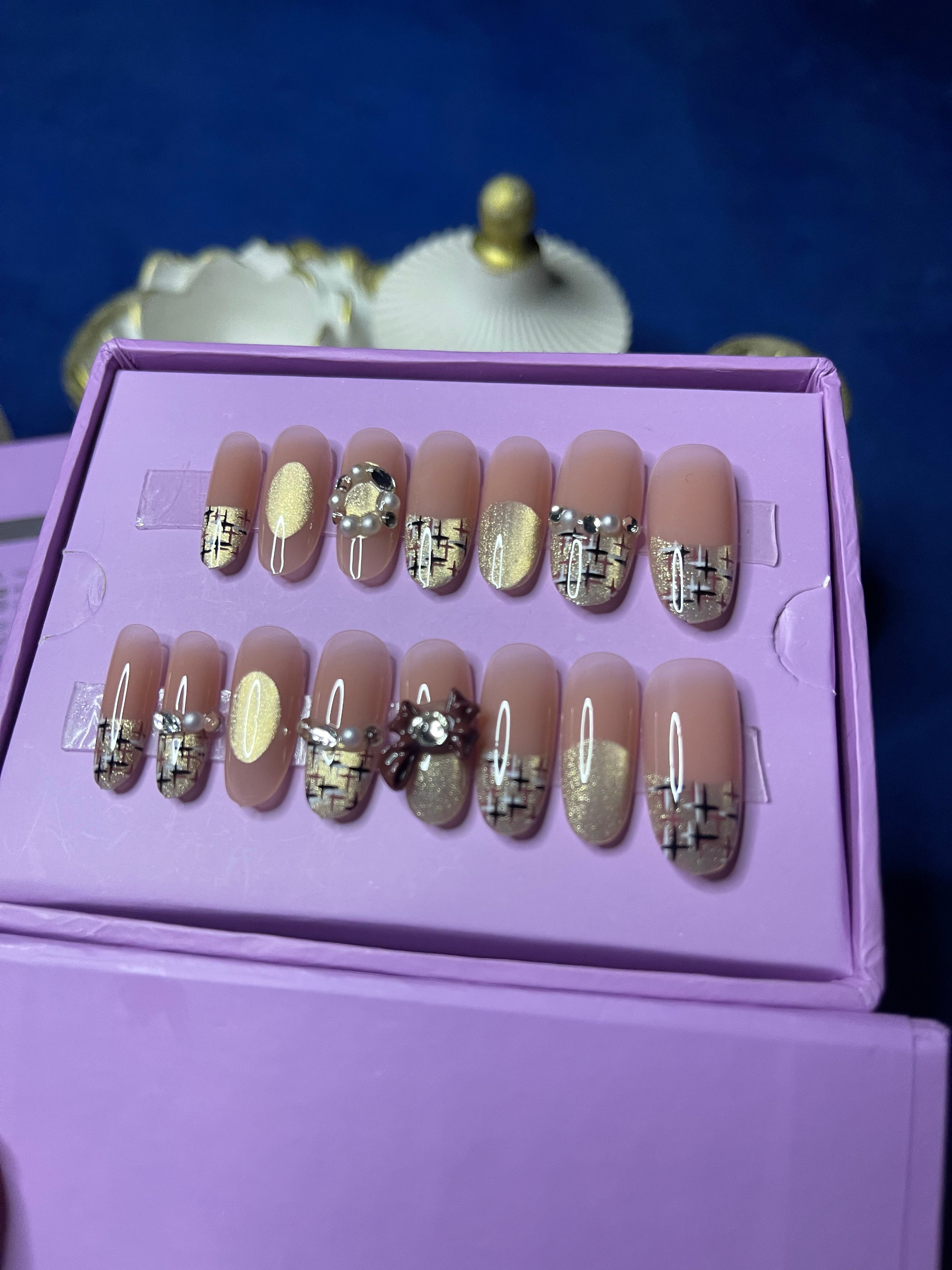 Gold French Cat Eye- Oval Press Ons