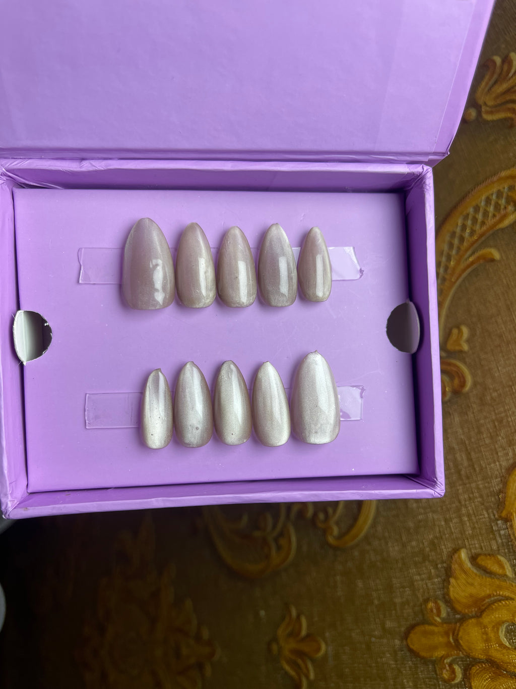 Earthy Cat Eye - Almond Press Ons