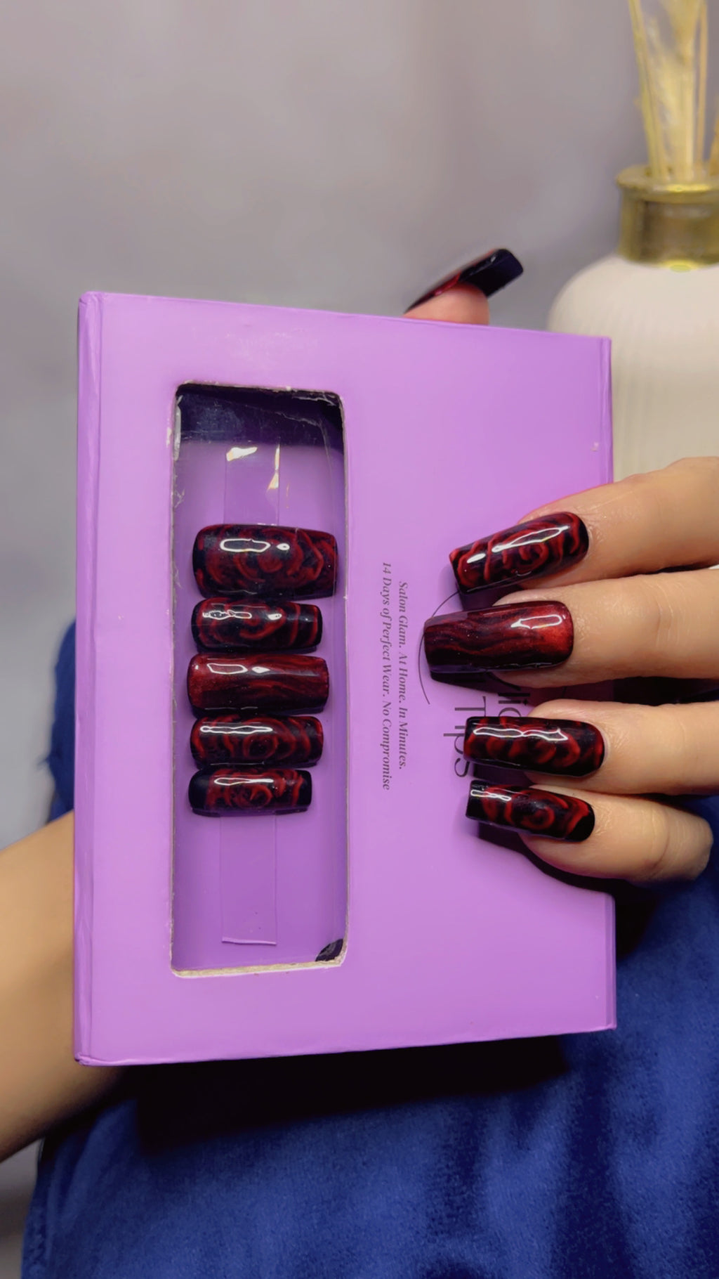 Red Rose - Square Press On Nails