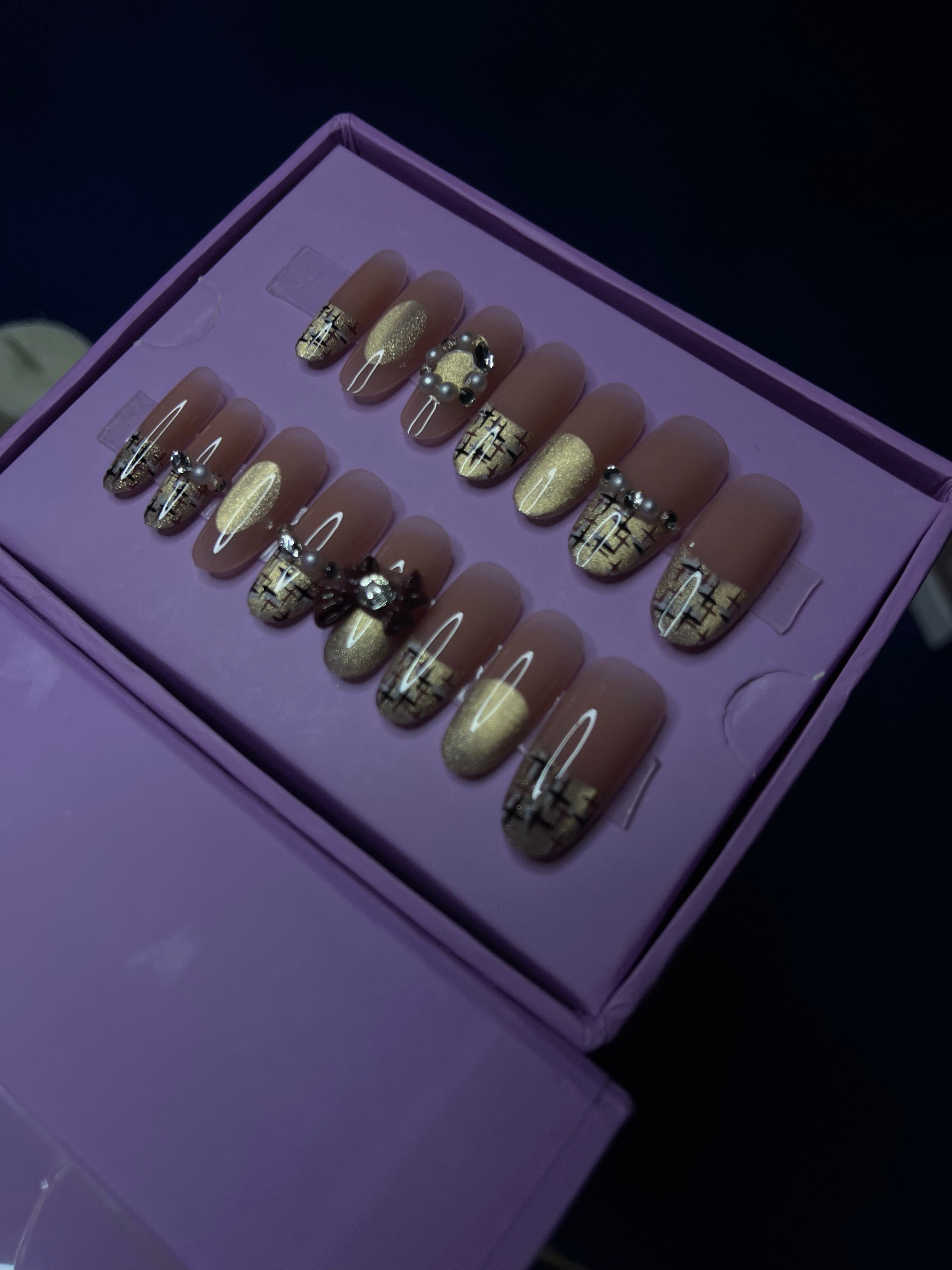 Gold French Cat Eye- Oval Press Ons