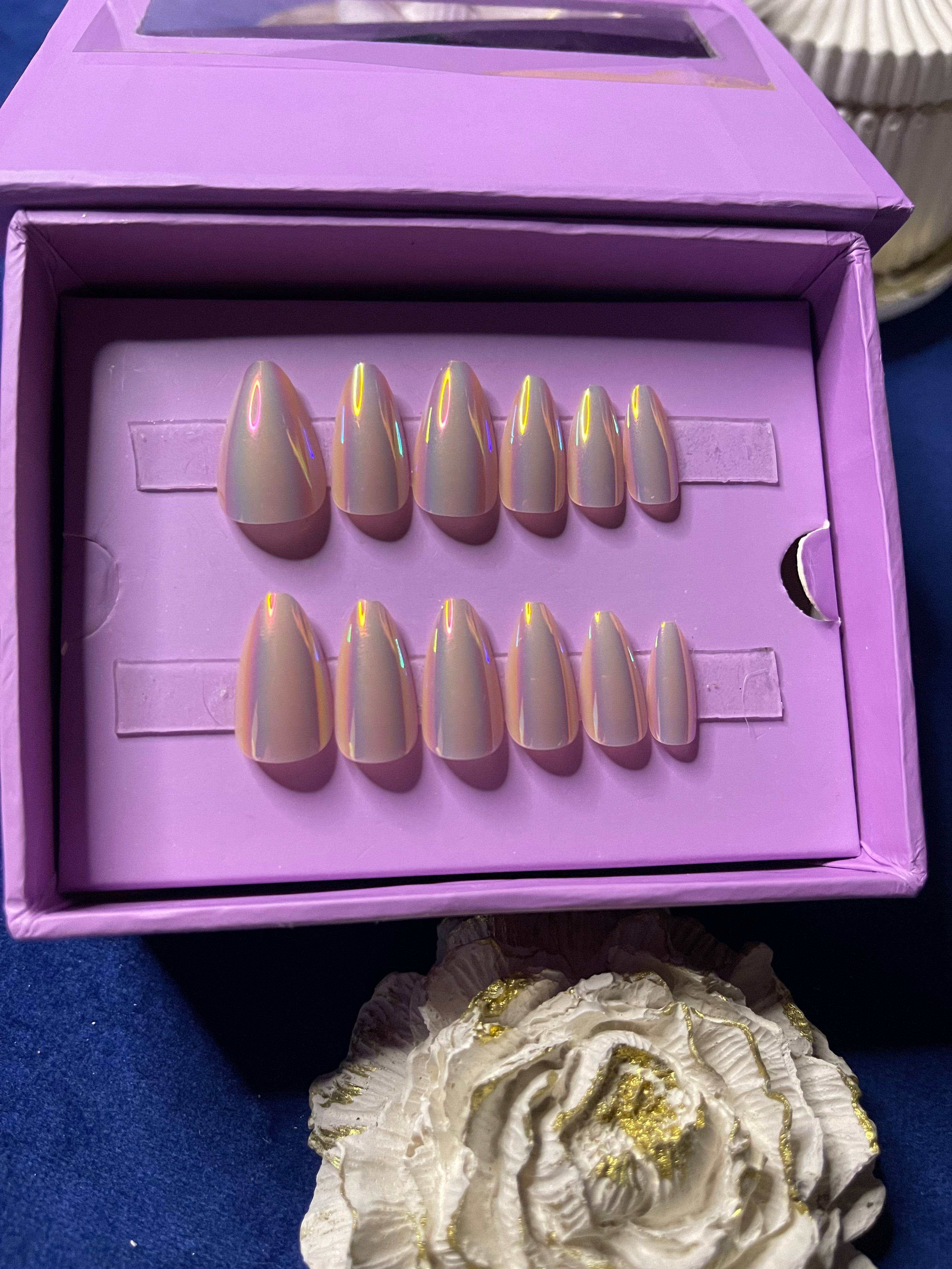 Classic Mirror Inspo - Almond Press Ons