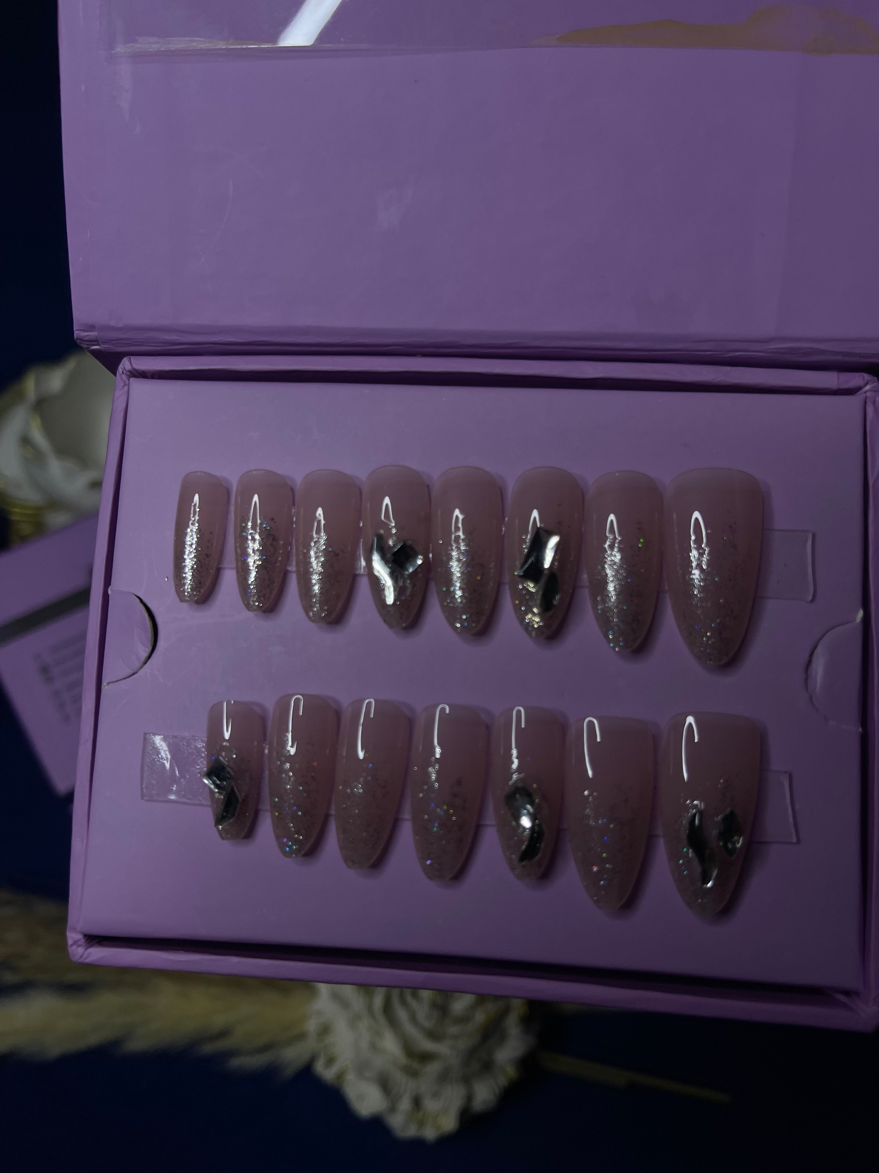 Pearly Ombre Nude -Almond Press Ons