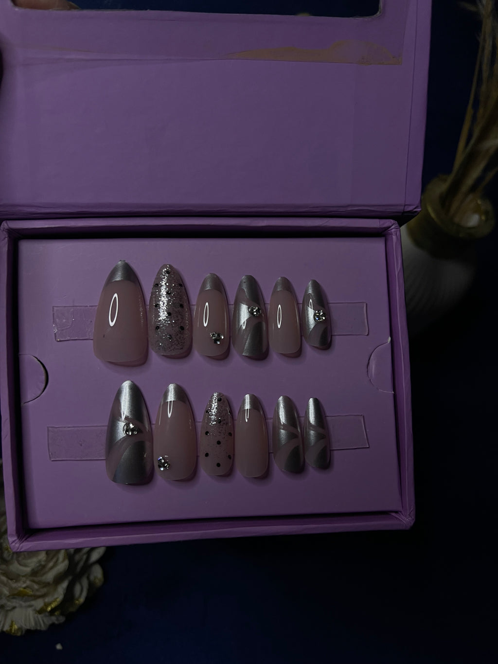 Polka Dots & Chrome - Almond Press Ons