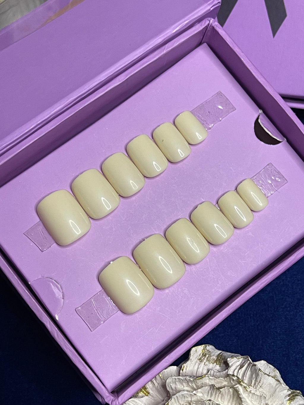 Plain Yellow - Short Square Press Ons