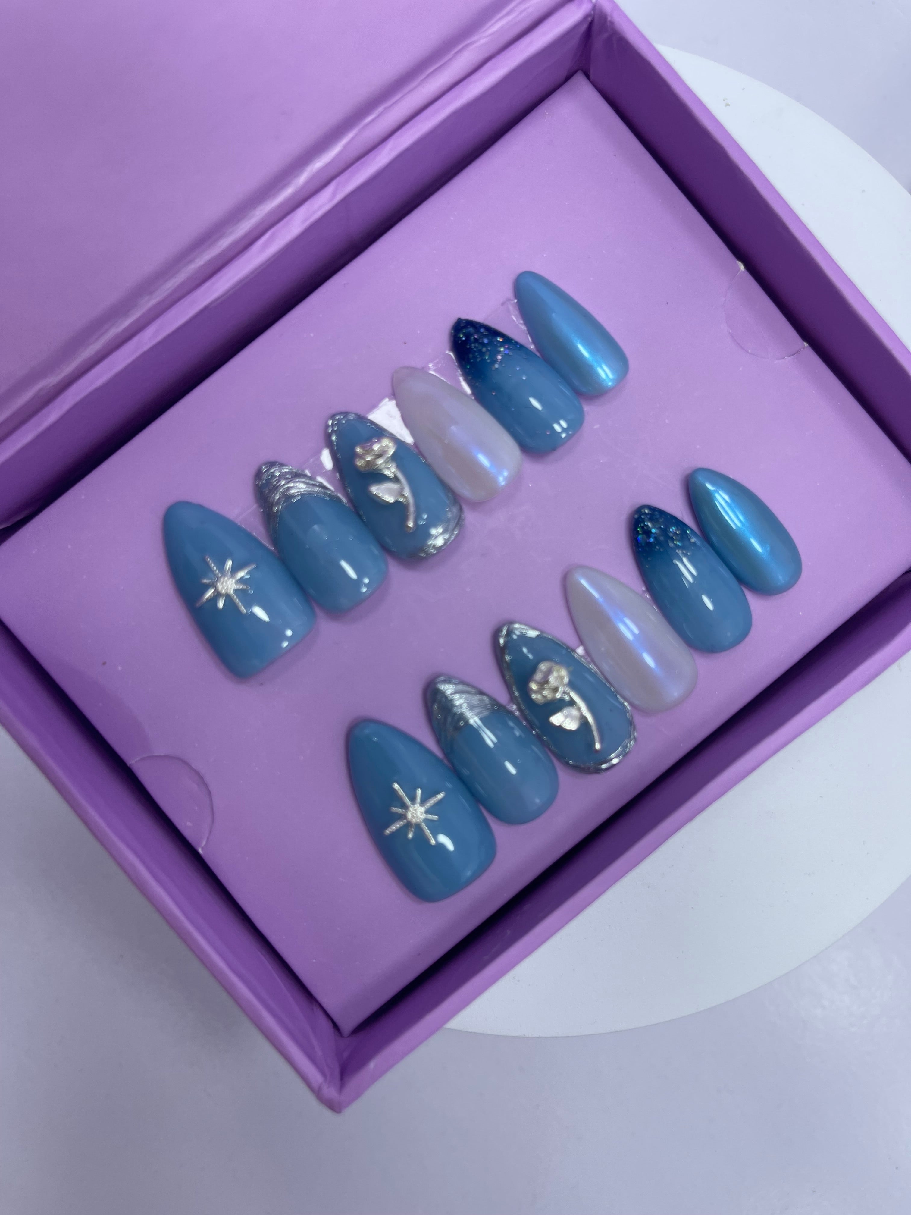 Shades of Blue - Almond Press On Nails