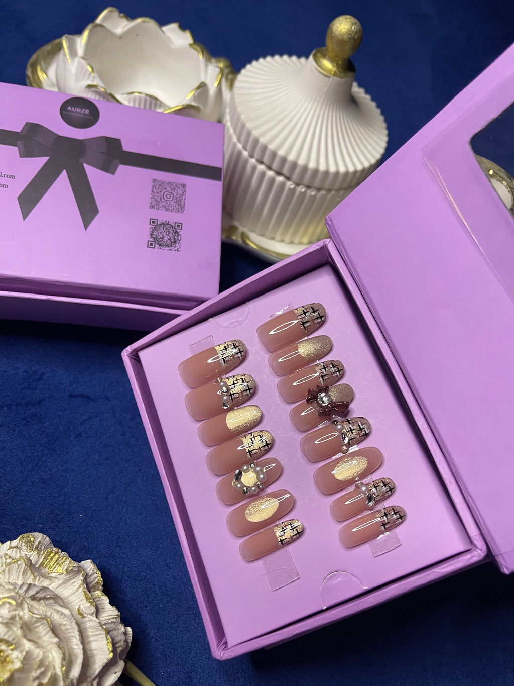 Gold French Cat Eye- Oval Press Ons