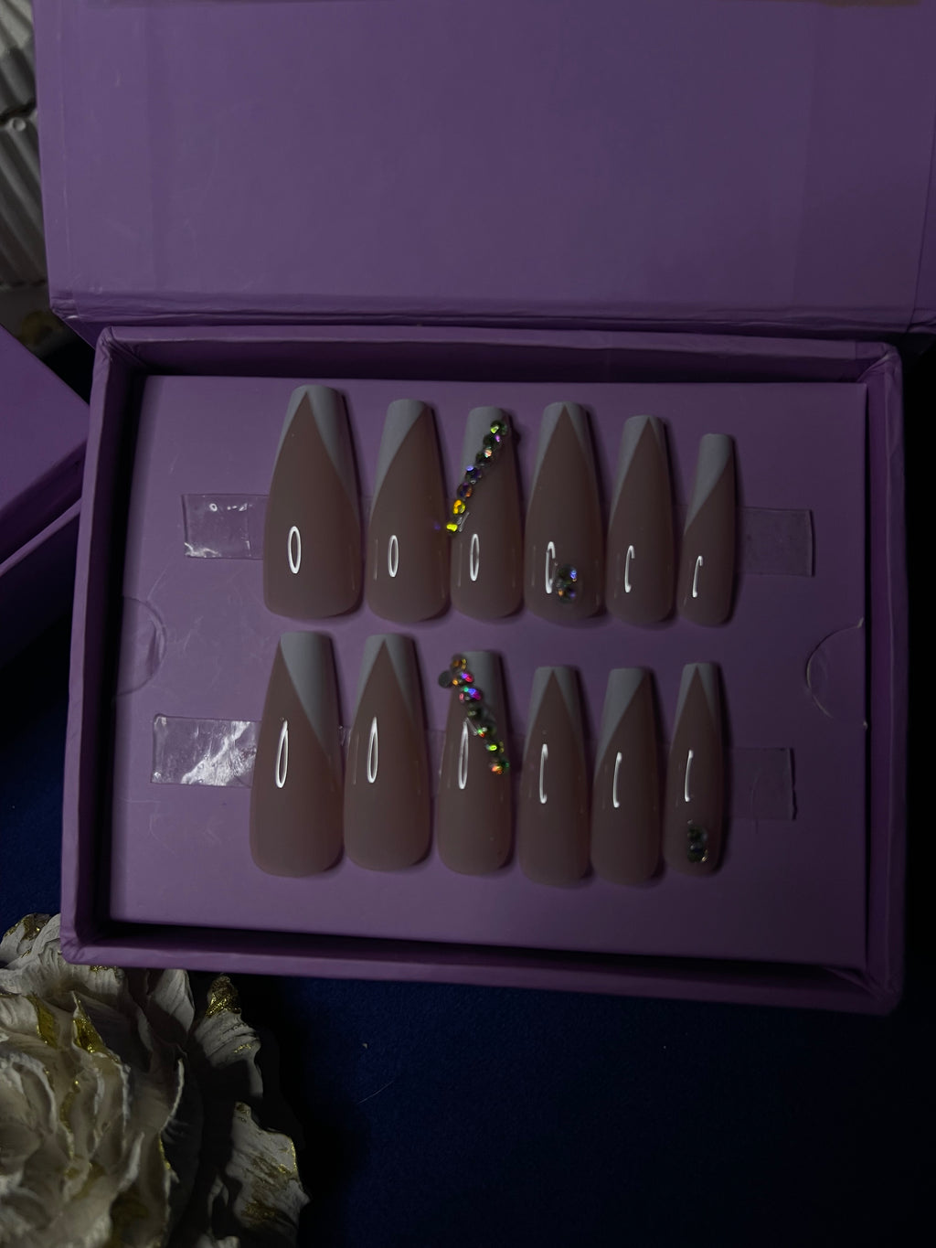 Deep V cut French- Coffin Extra Long Press Ons