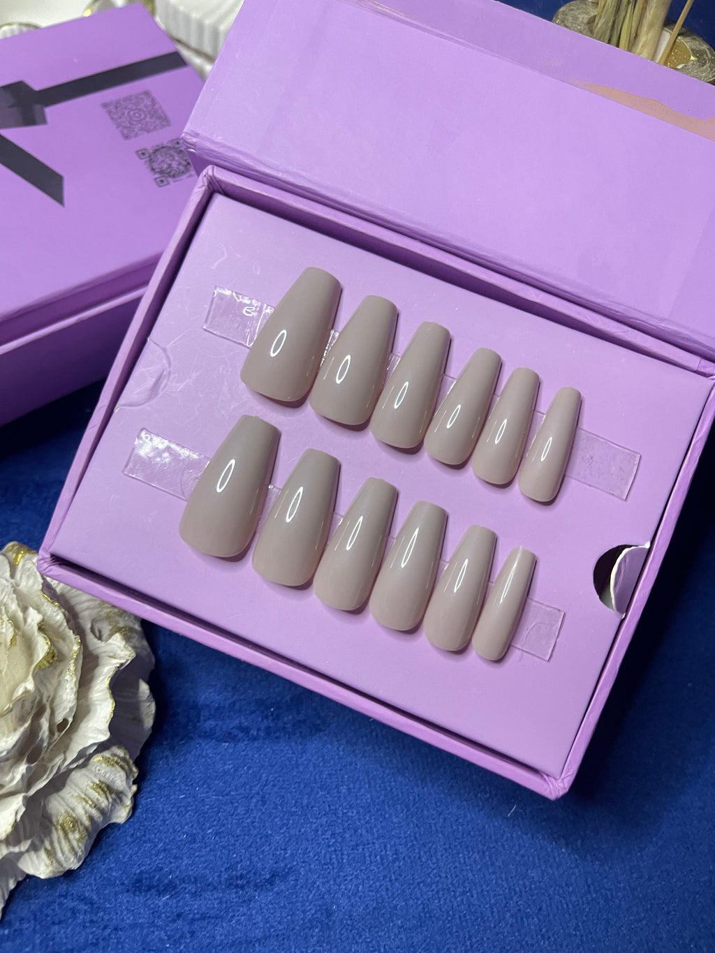 Nude - Coffin Press Ons