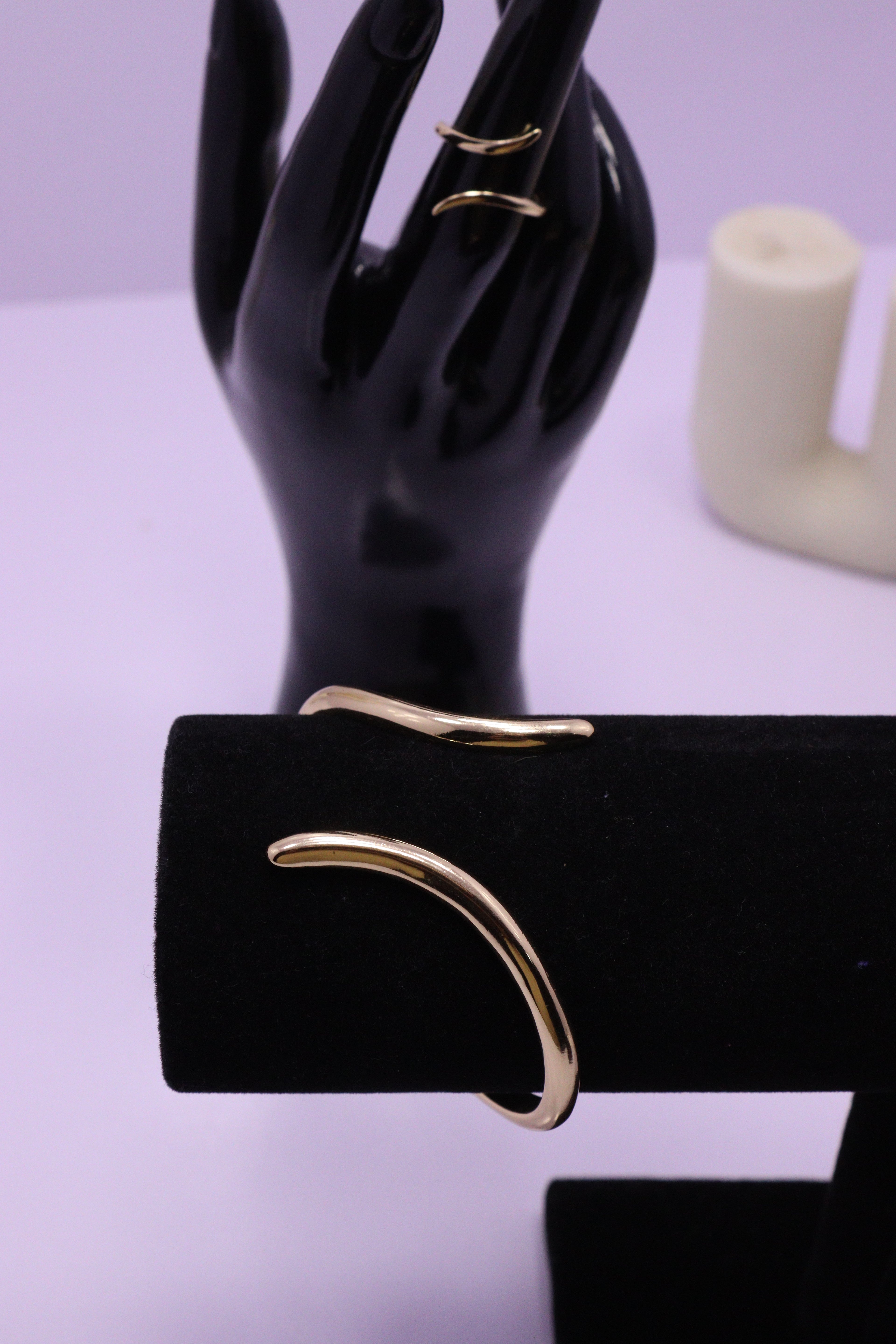 Sleek Wrist Series 0104 - AZ Golden Bangle