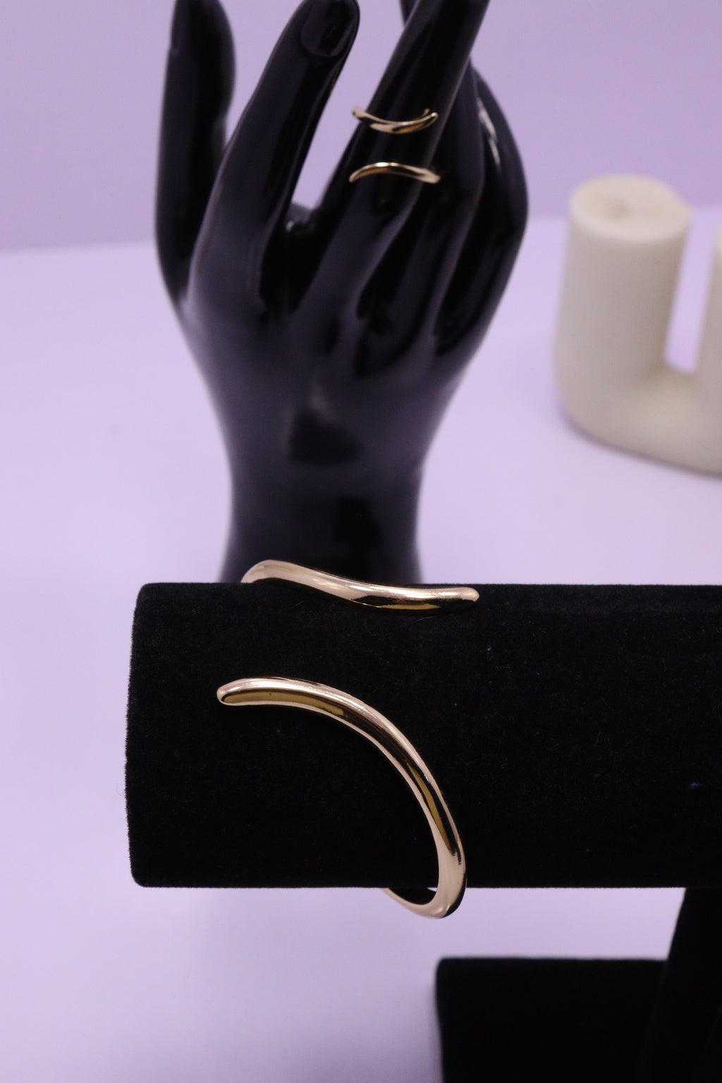 Sleek Wrist Series 0104 - AZ Golden Bangle