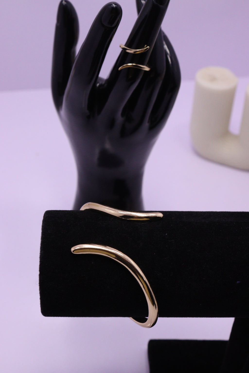 Sleek Wrist Series 0104 - AZ Golden Bangle