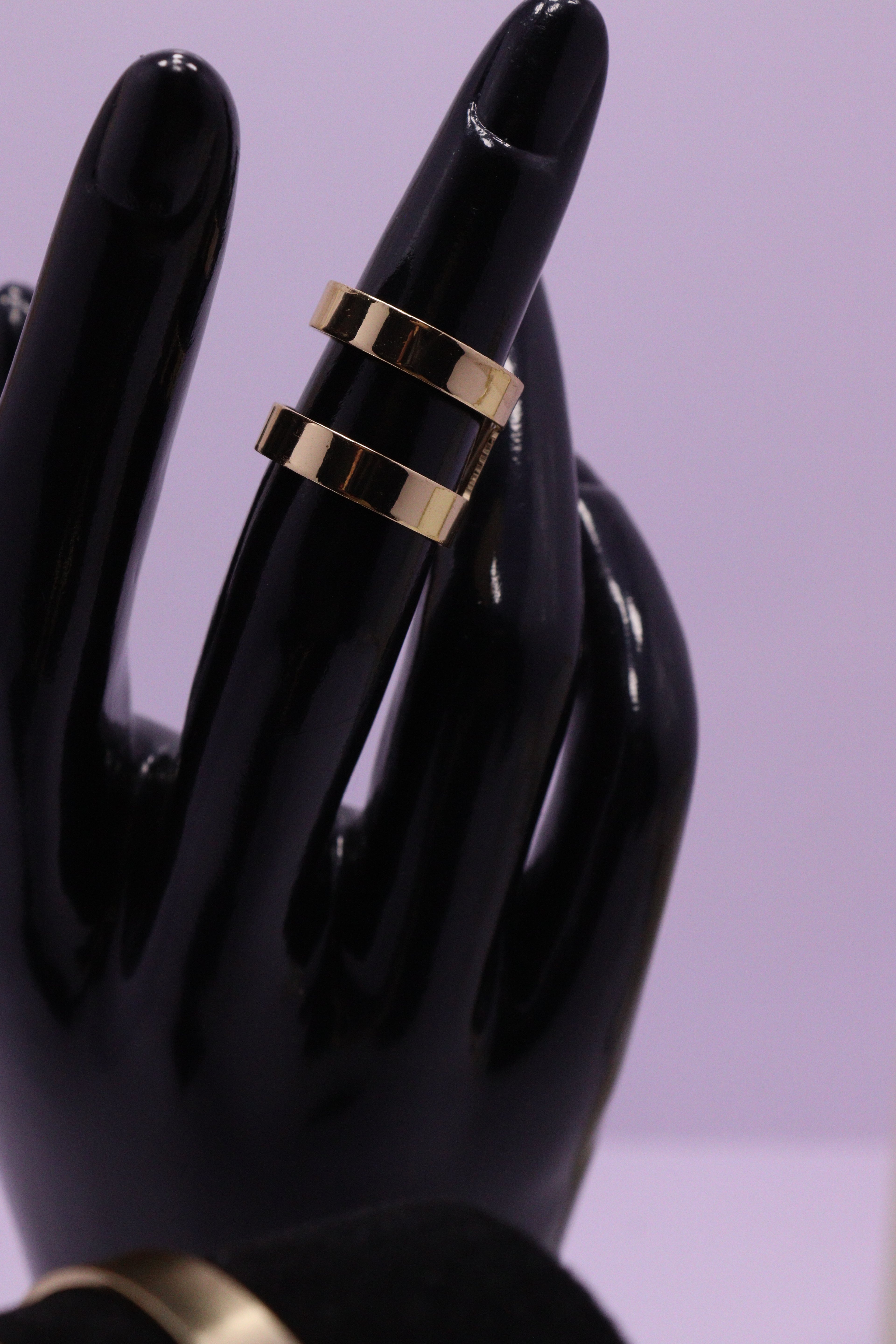 Sleek Wrist Series 0105 - AZ Golden Bangle