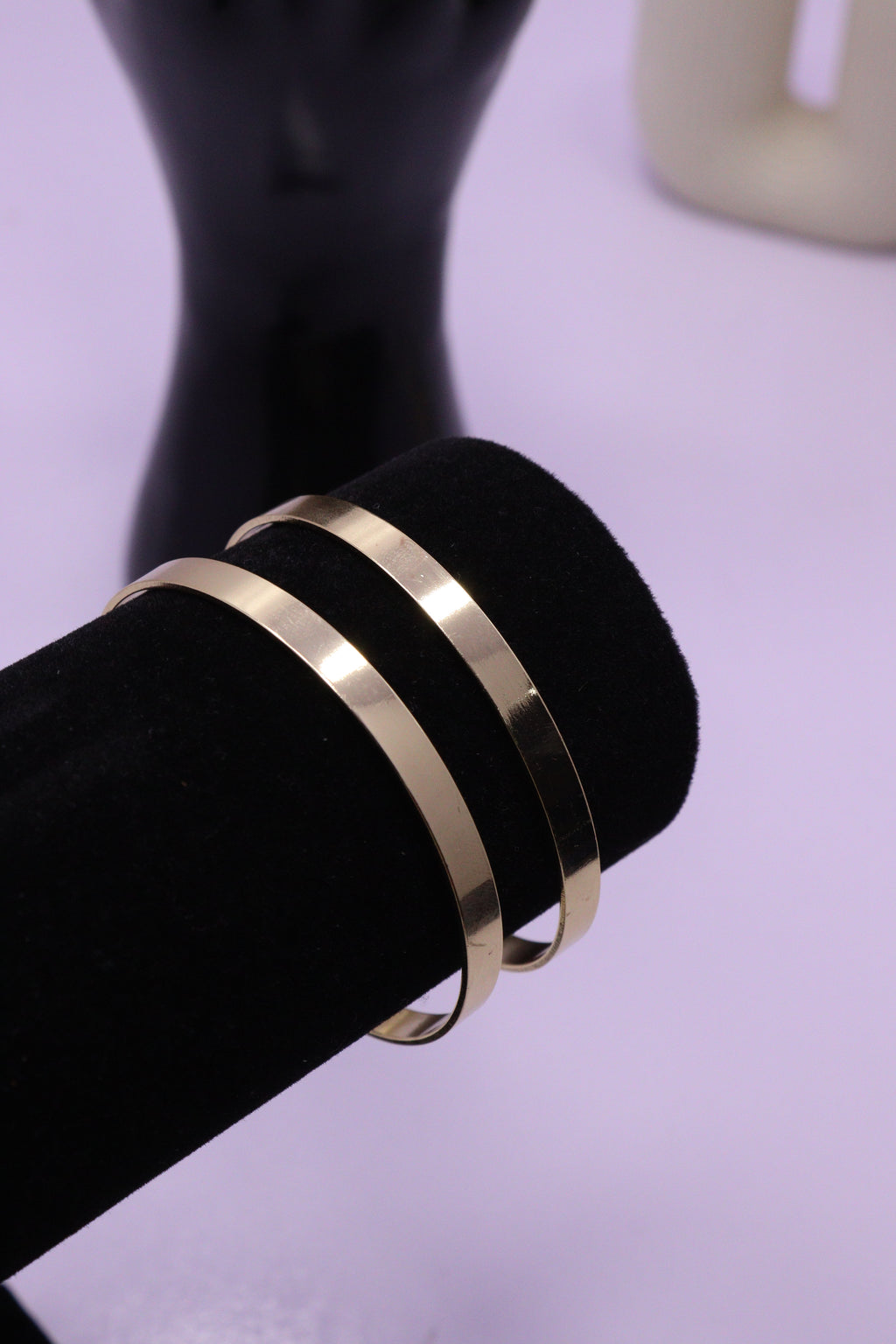 Sleek Wrist Series 0105 - AZ Golden Bangle