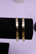 Sleek Wrist Series 0105 - AZ Golden Bangle