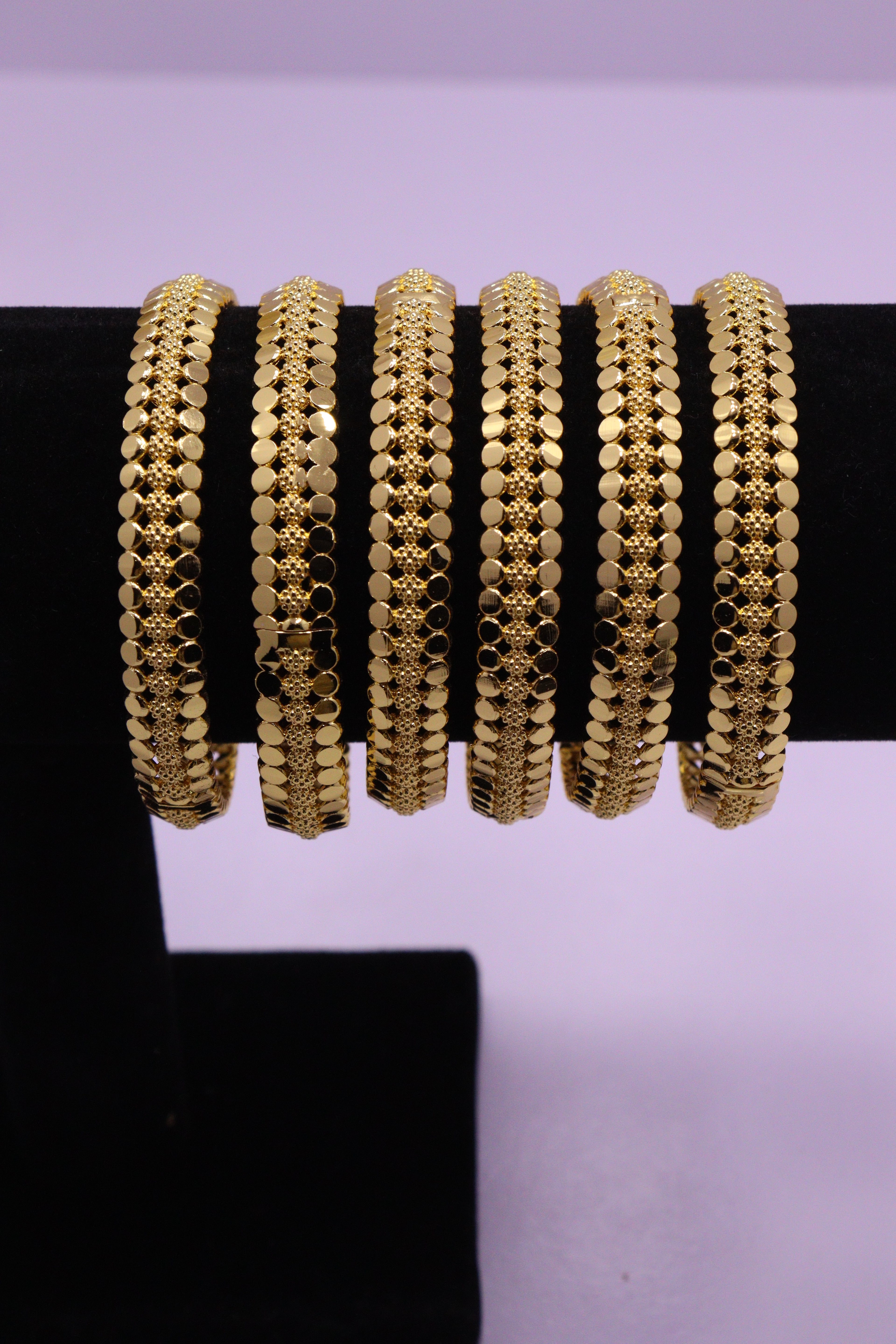 Sleek Wrist Series 0108- AZ Golden Bangle