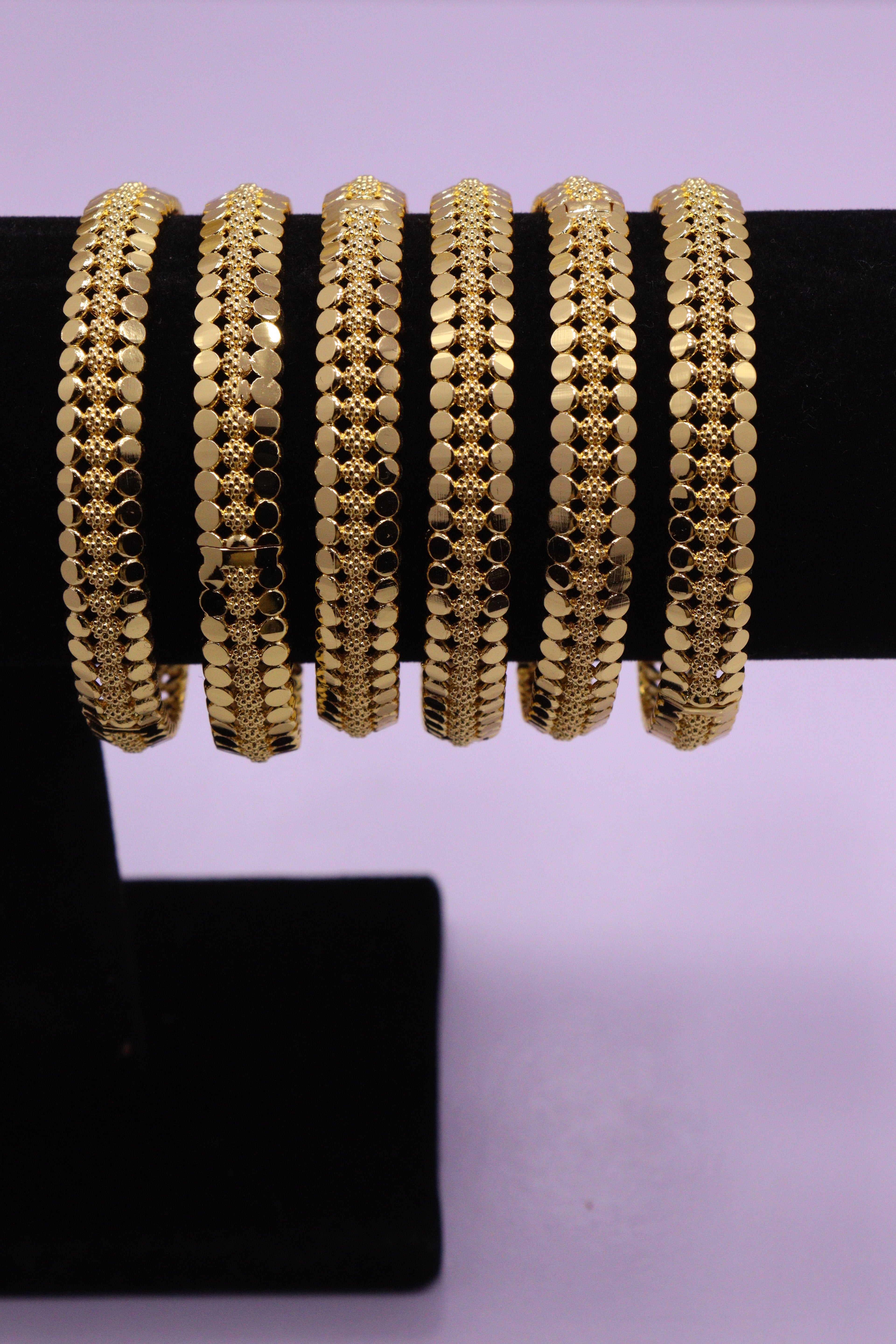 Sleek Wrist Series 0108- AZ Golden Bangle