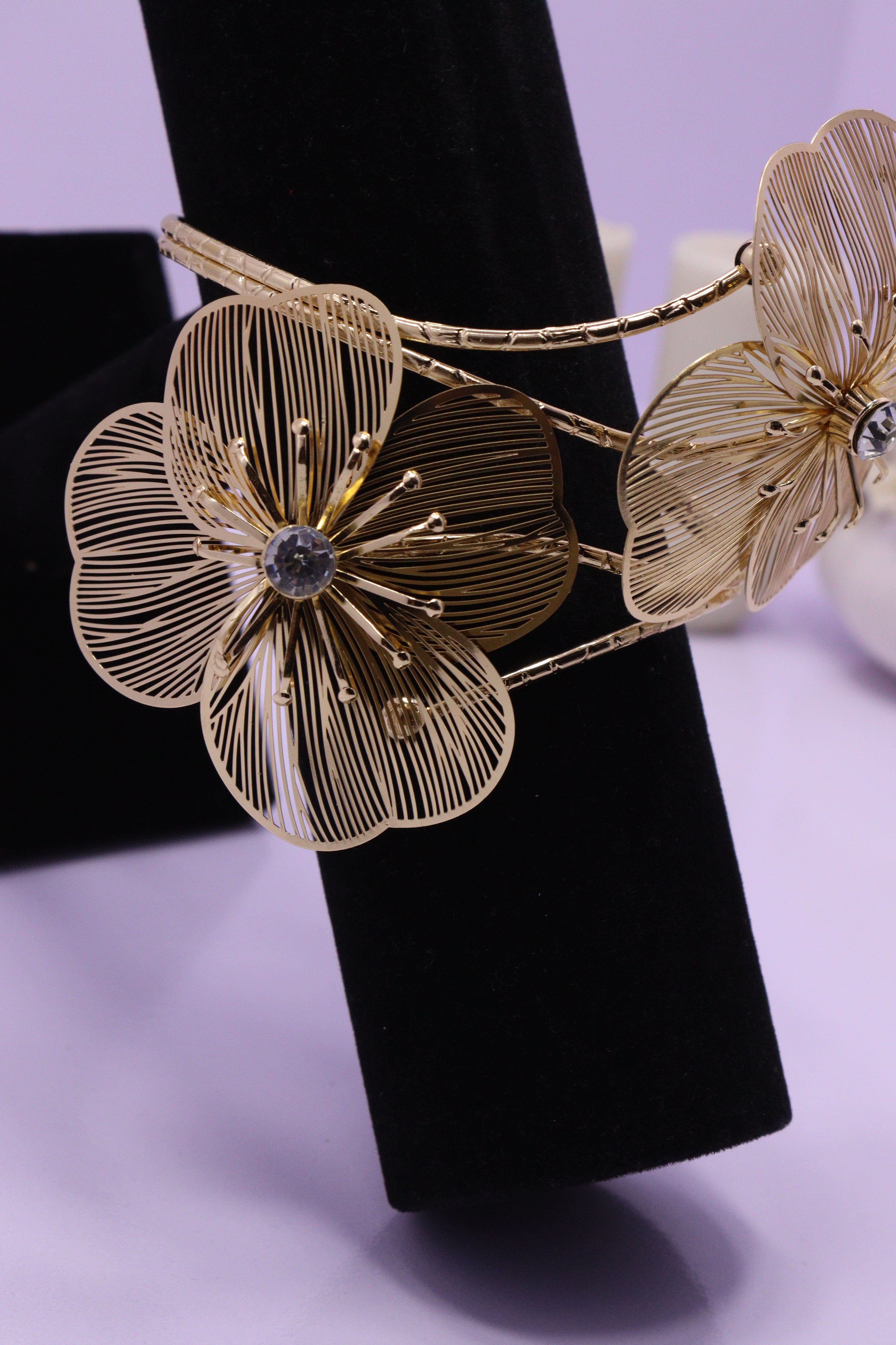 Royal Embrace Series 0002 - AZ Golden Arm Cuff